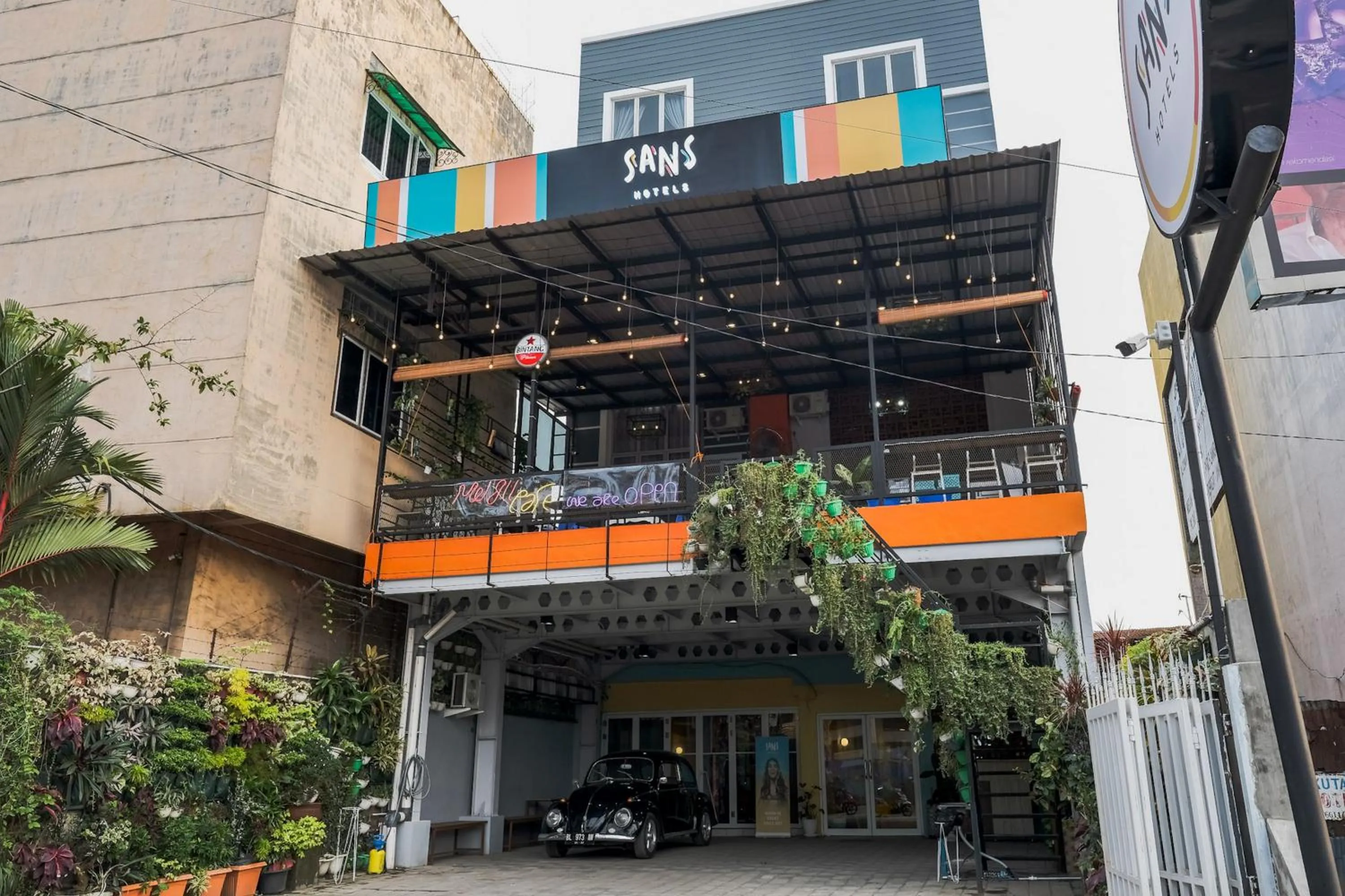 Facade/entrance in Sans Hotel Cemara Asri Medan