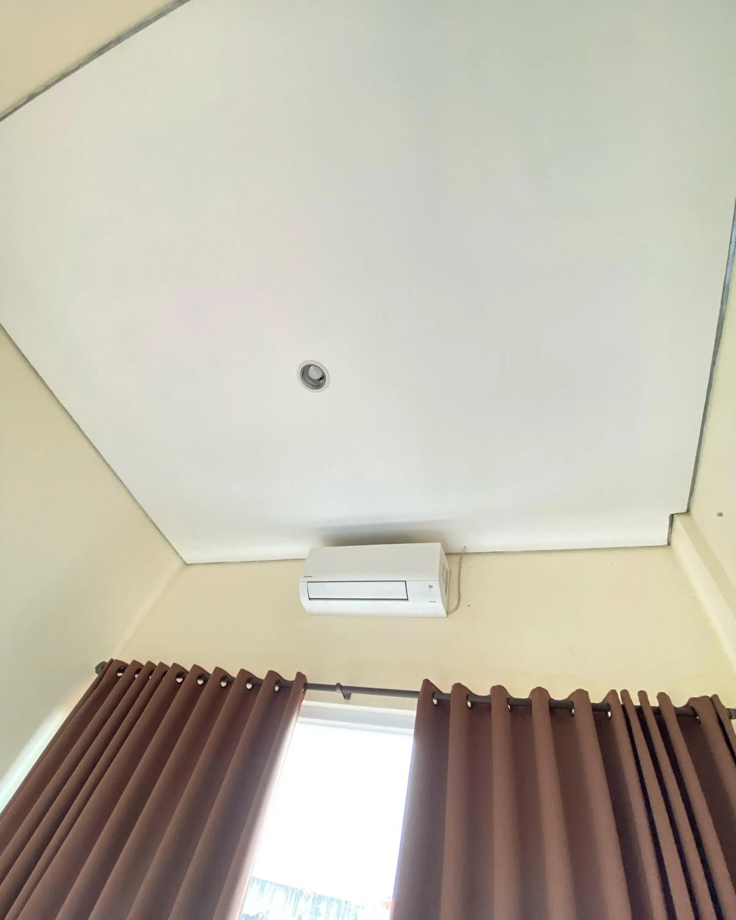 RedDoorz at Arkana Seturan Pakuwon Mall