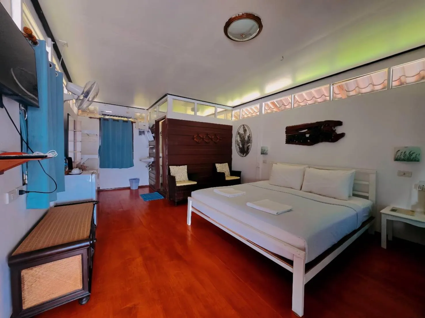 Photo of the whole room, Bed in Holiday Resort - SHA Plus