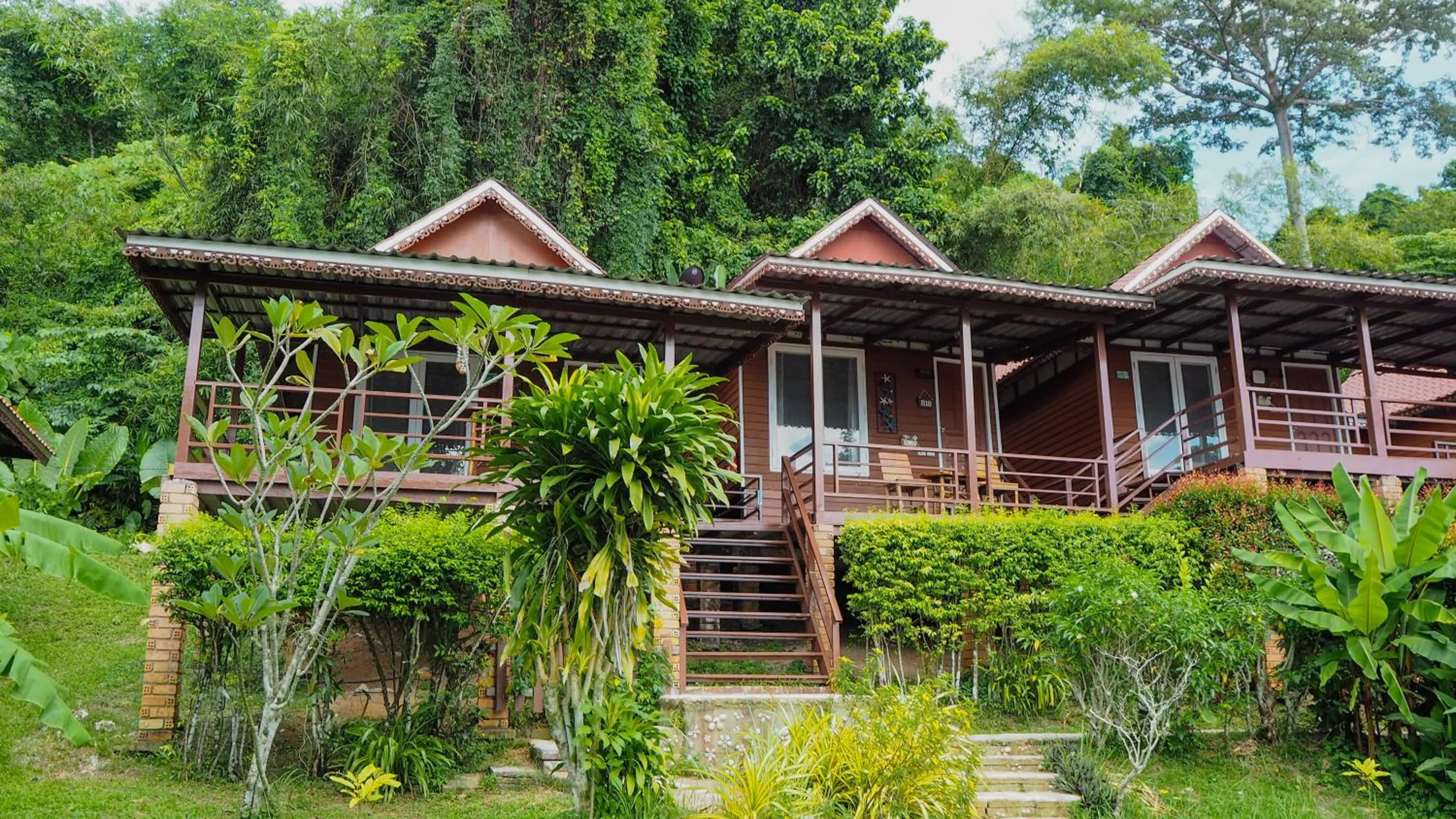 Holiday Resort - SHA Plus