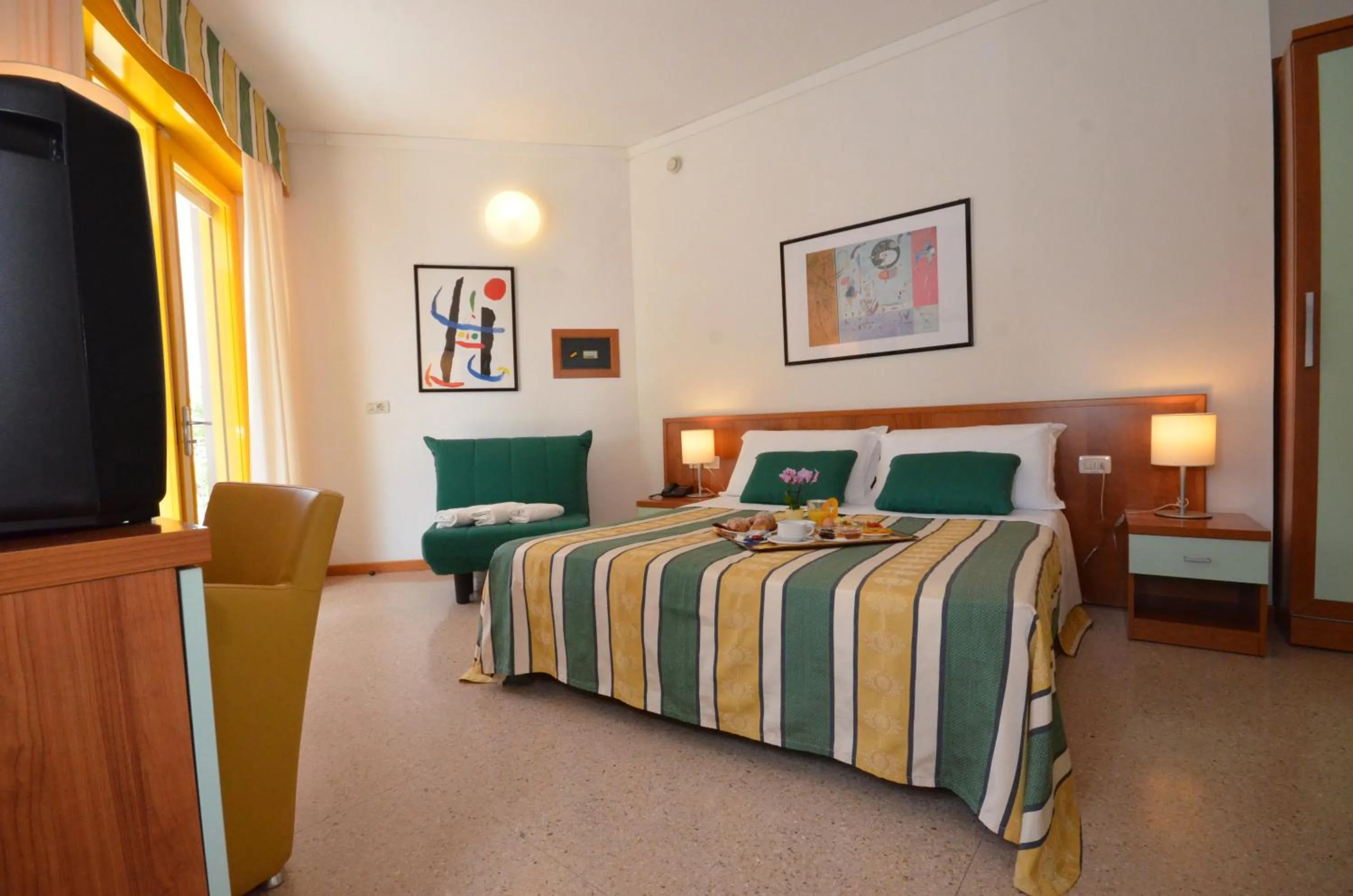 Bedroom, Bed in Hotel Luna