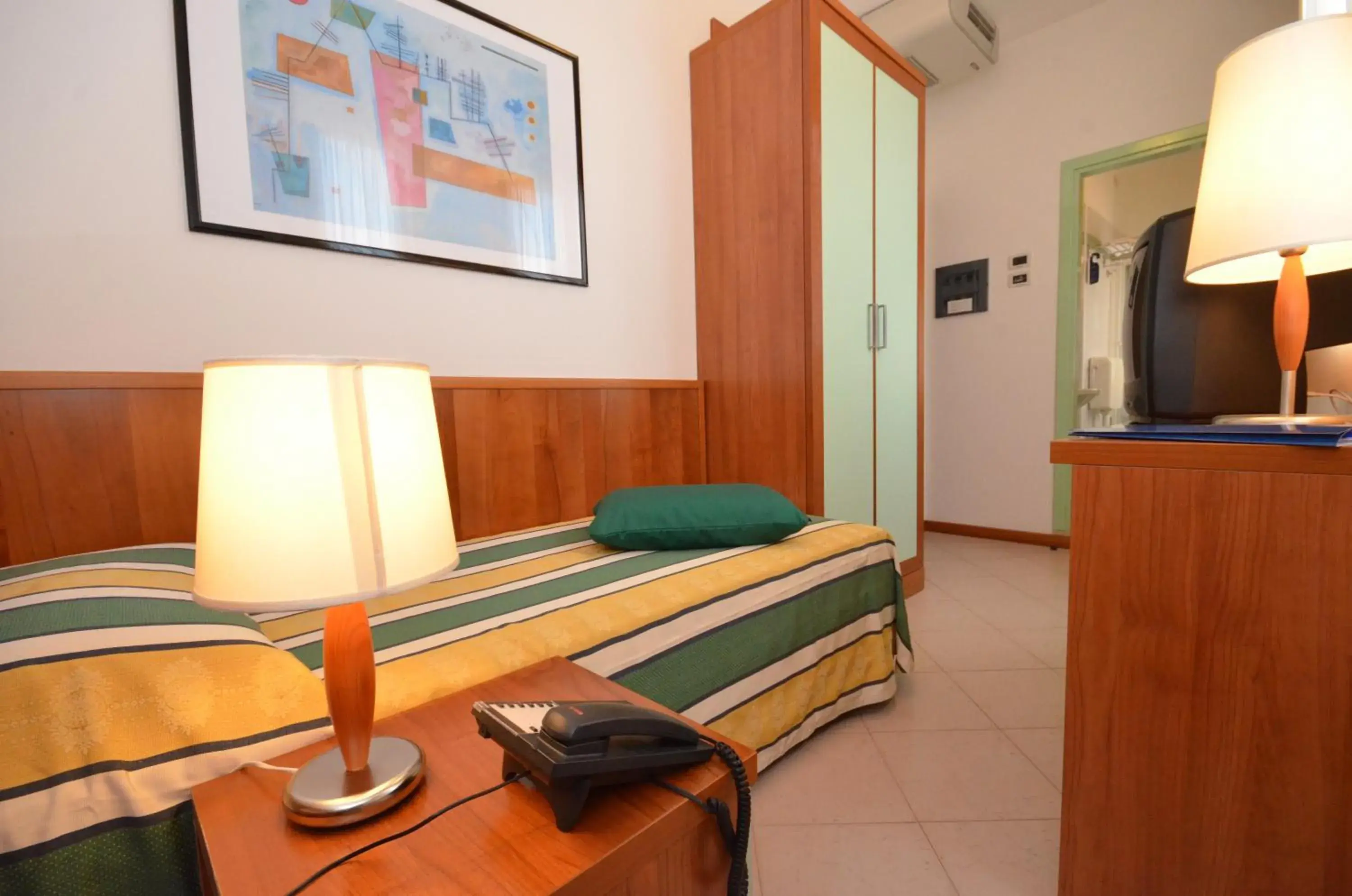 Single Room in Hotel Luna Single Room in Hotel Luna