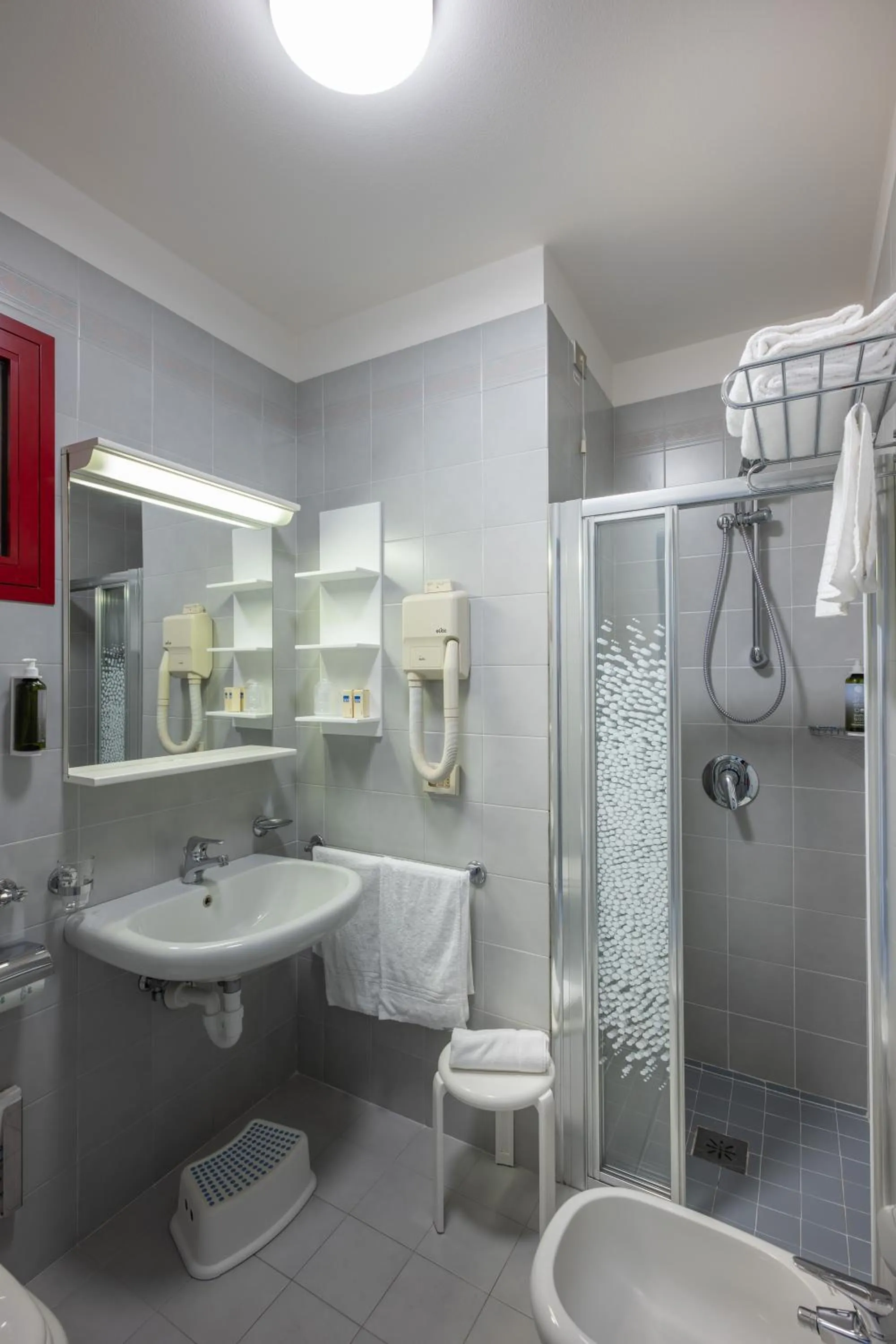 Bathroom in Aparthotel Imperial