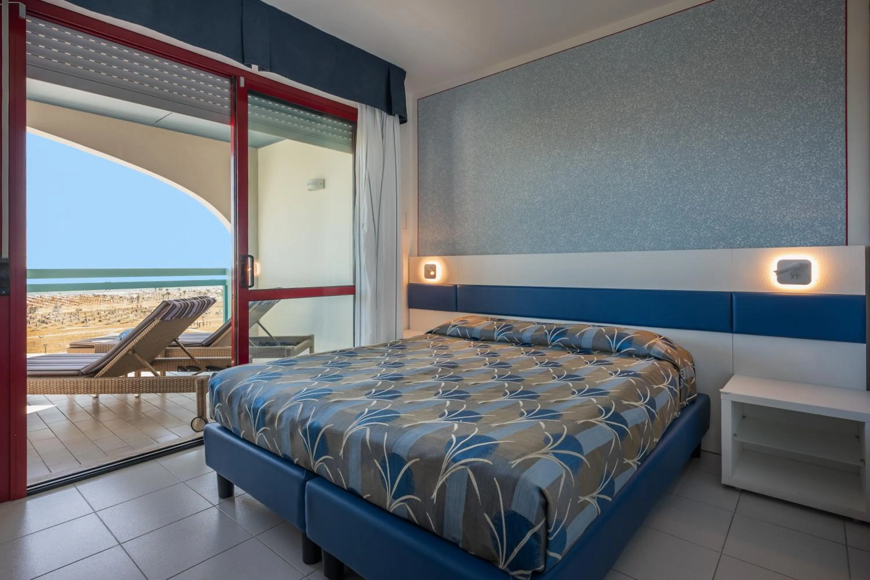 View (from property/room), Bed in Aparthotel Imperial