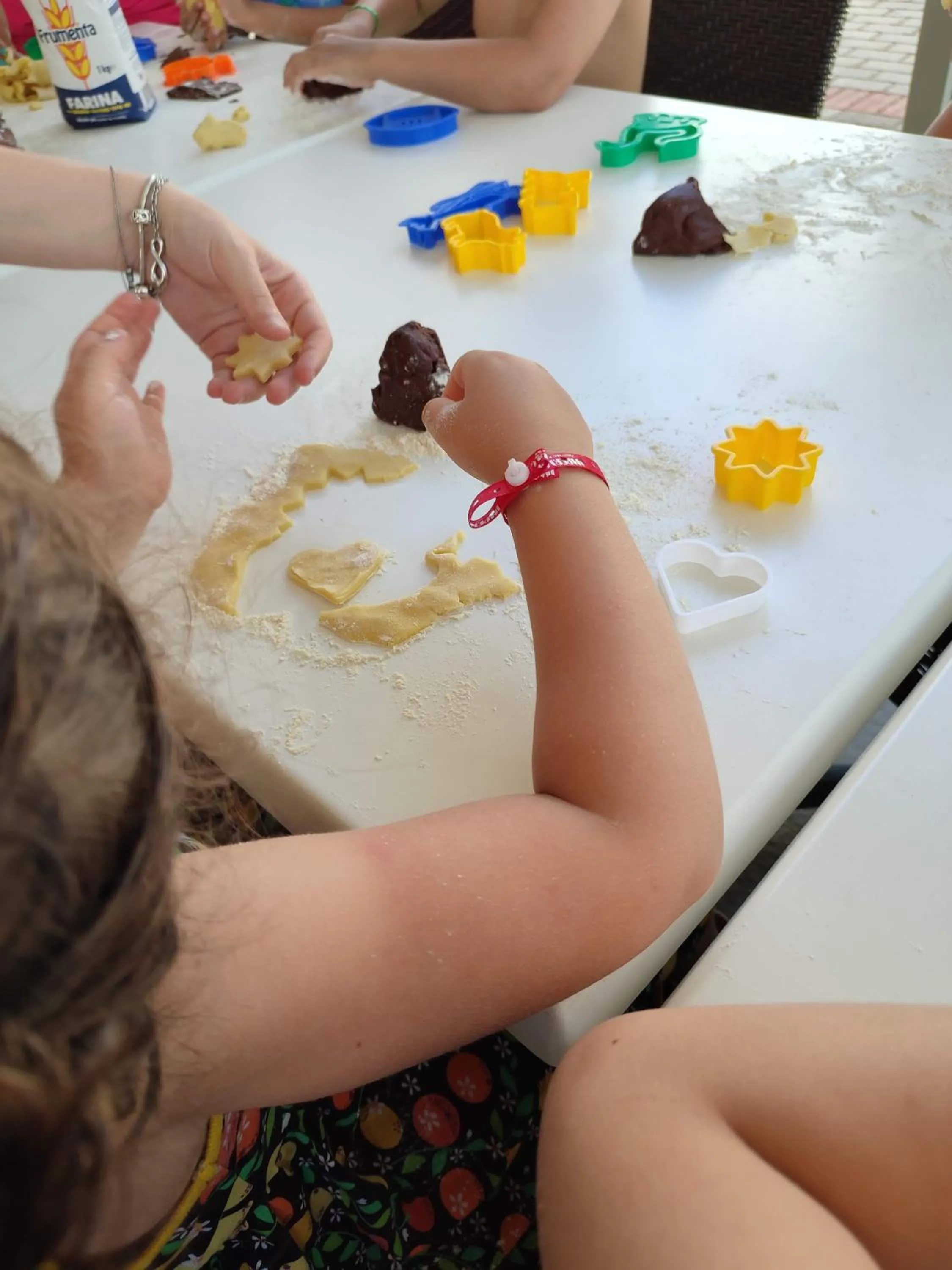 Food and drinks in Aparthotel Imperial