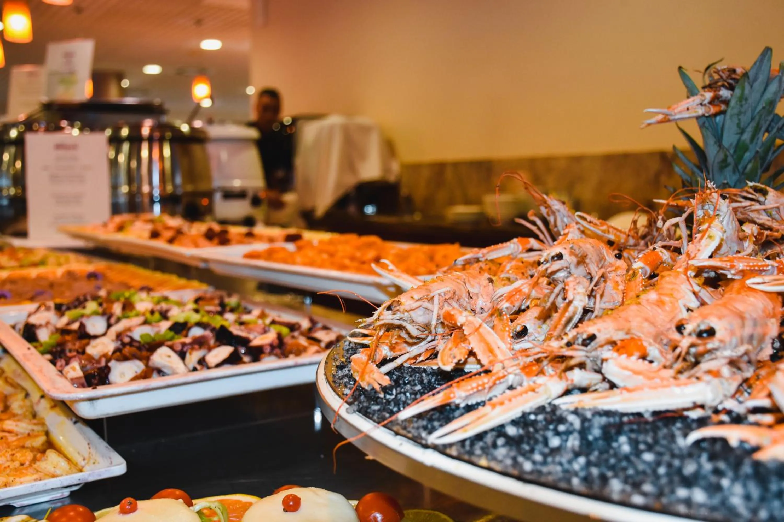 Restaurant/places to eat in Aparthotel Imperial