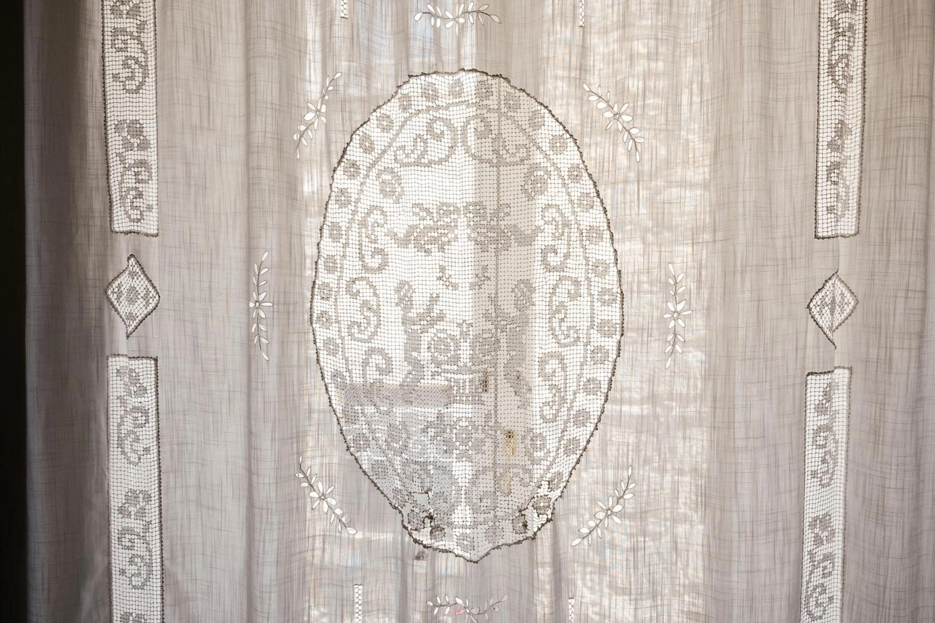 Decorative detail in Bianko EcoChic