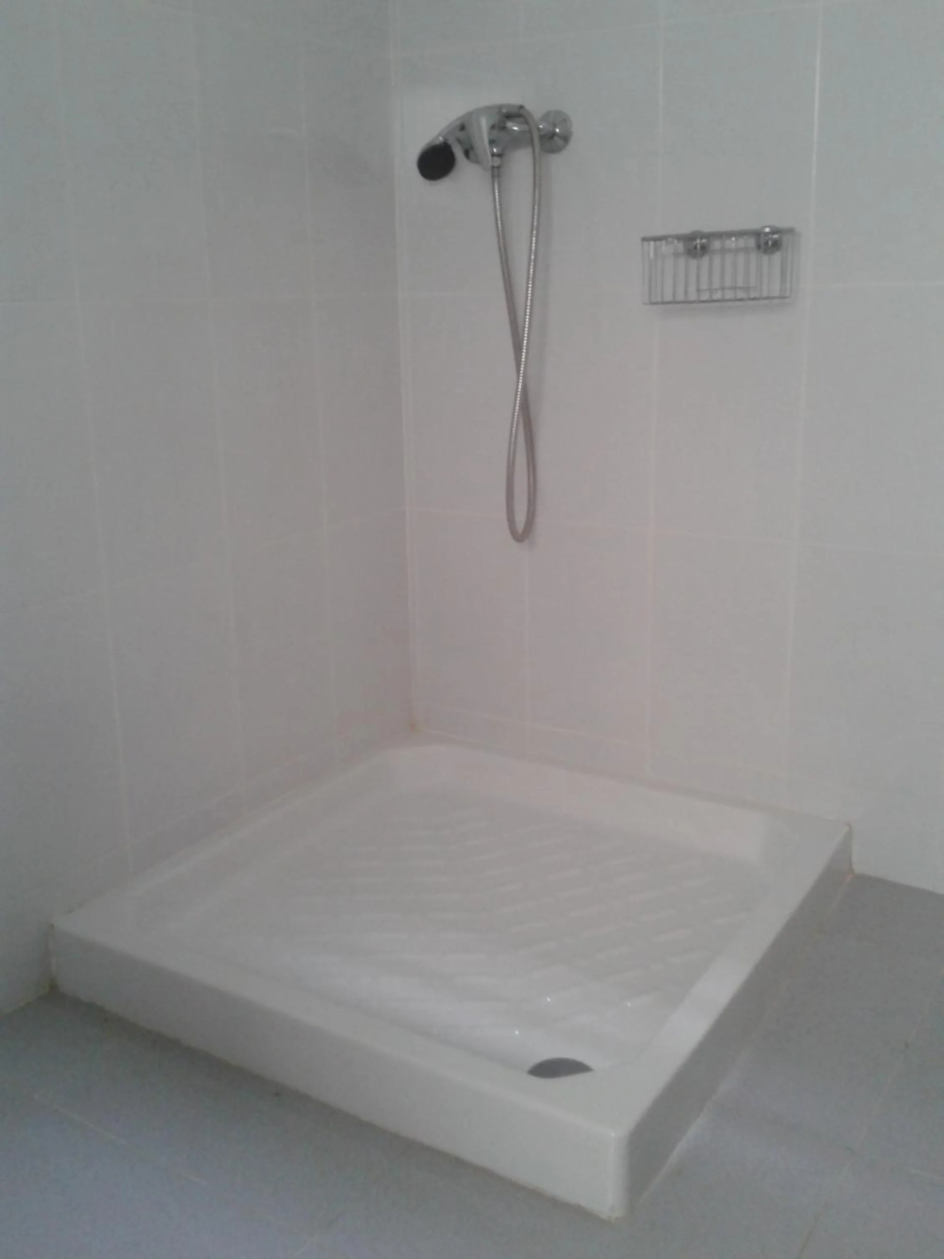 Bathroom, Bed in Falow