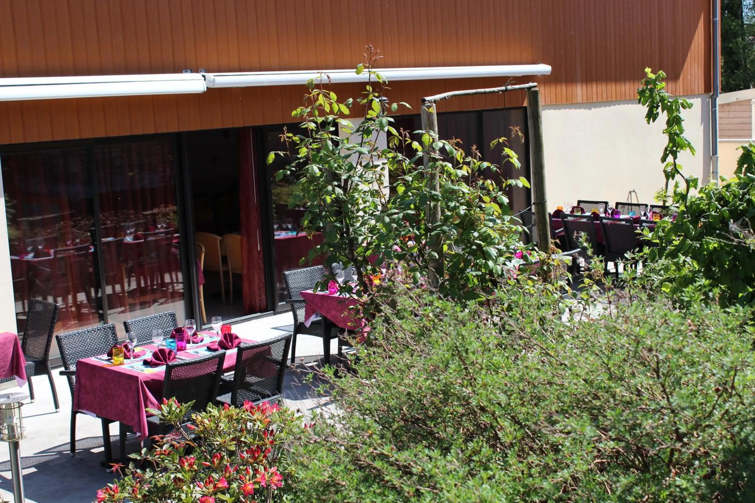 Patio in Le Champ des Lys