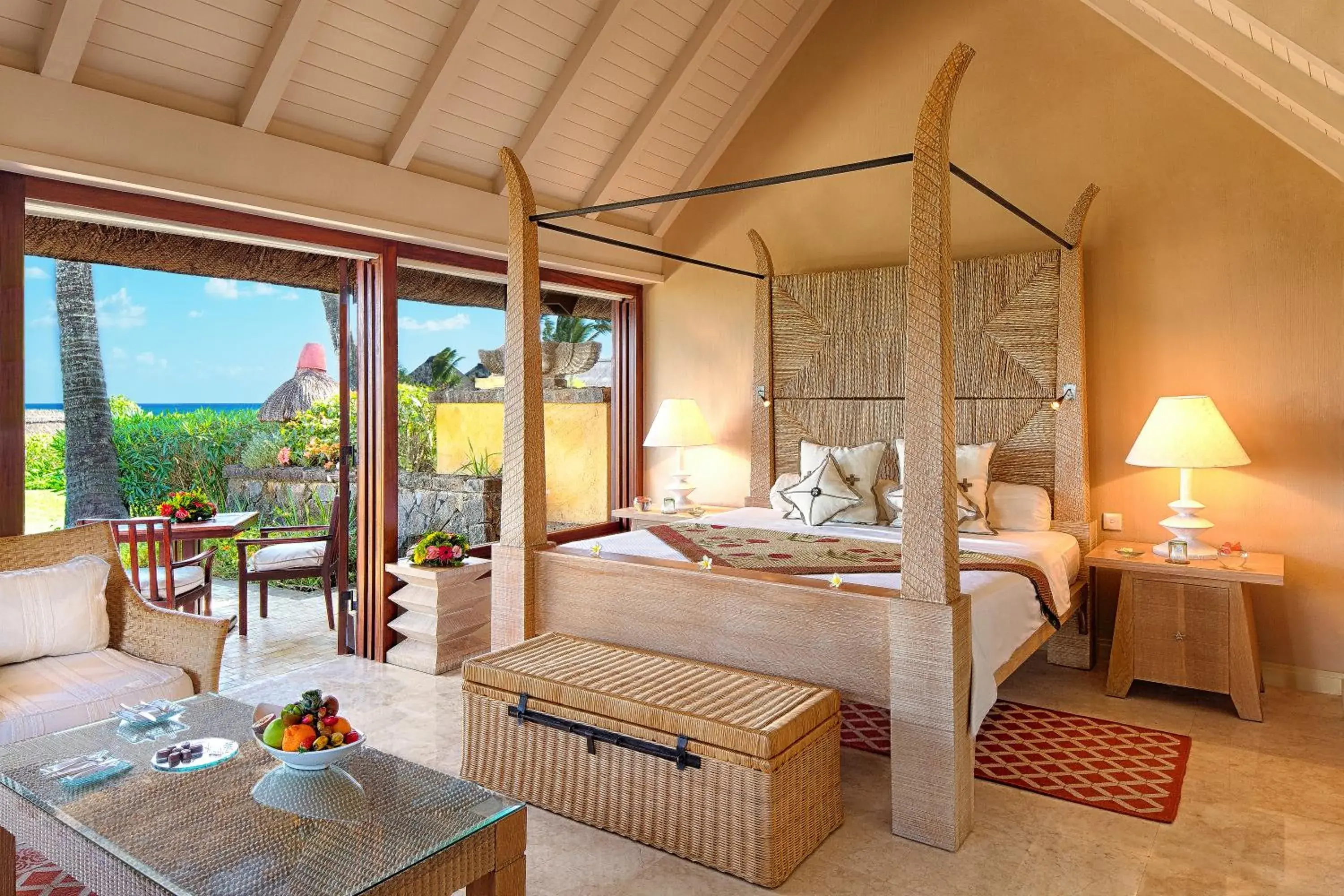 Bedroom, Bed in The Oberoi Beach Resort, Mauritius Bedroom, Bed in The Oberoi Beach Resort, Mauritius