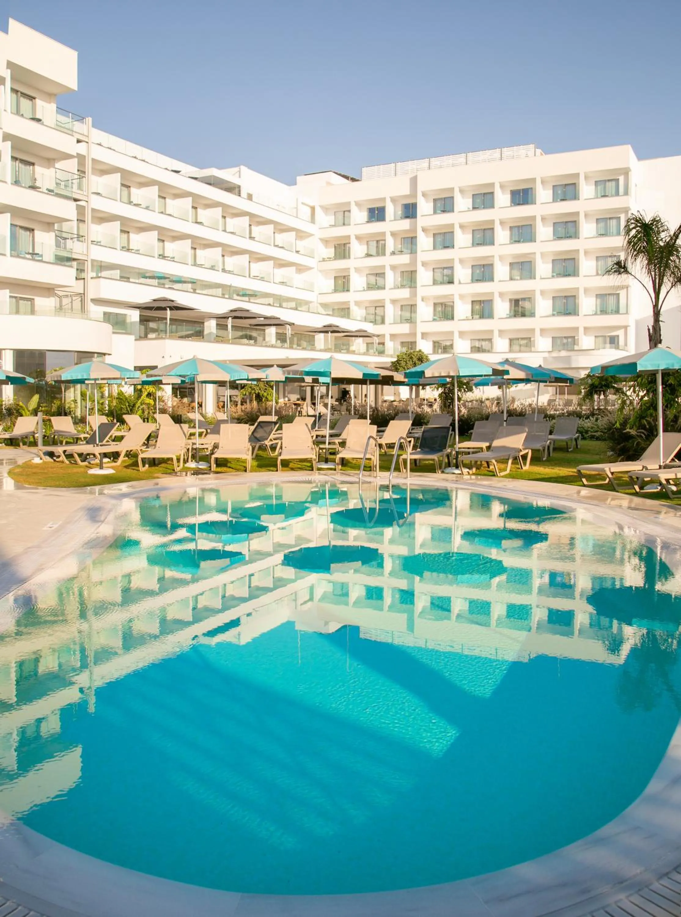 Swimming pool in Atlantica Aqua Blue