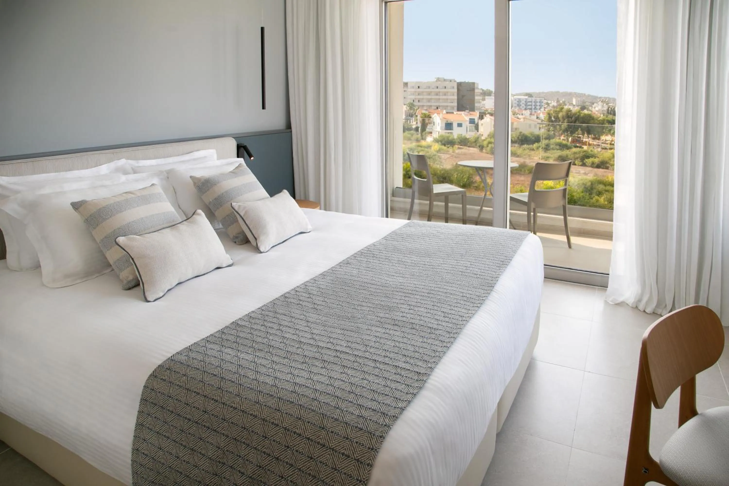 Bedroom, Bed in Atlantica Aqua Blue