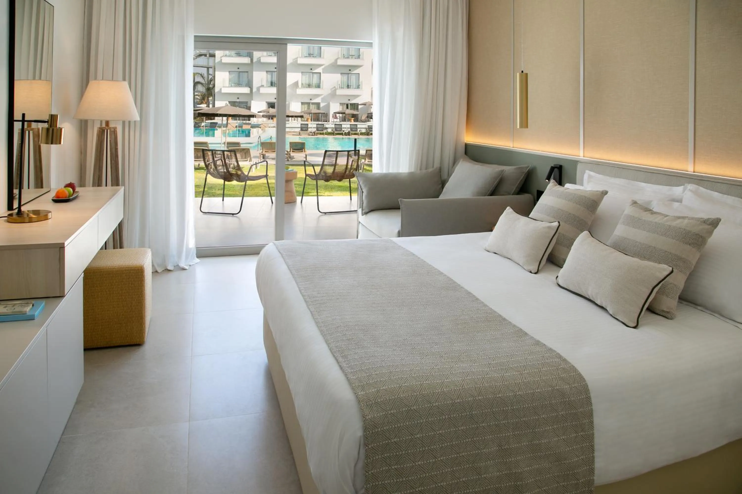 Bedroom, Bed in Atlantica Aqua Blue