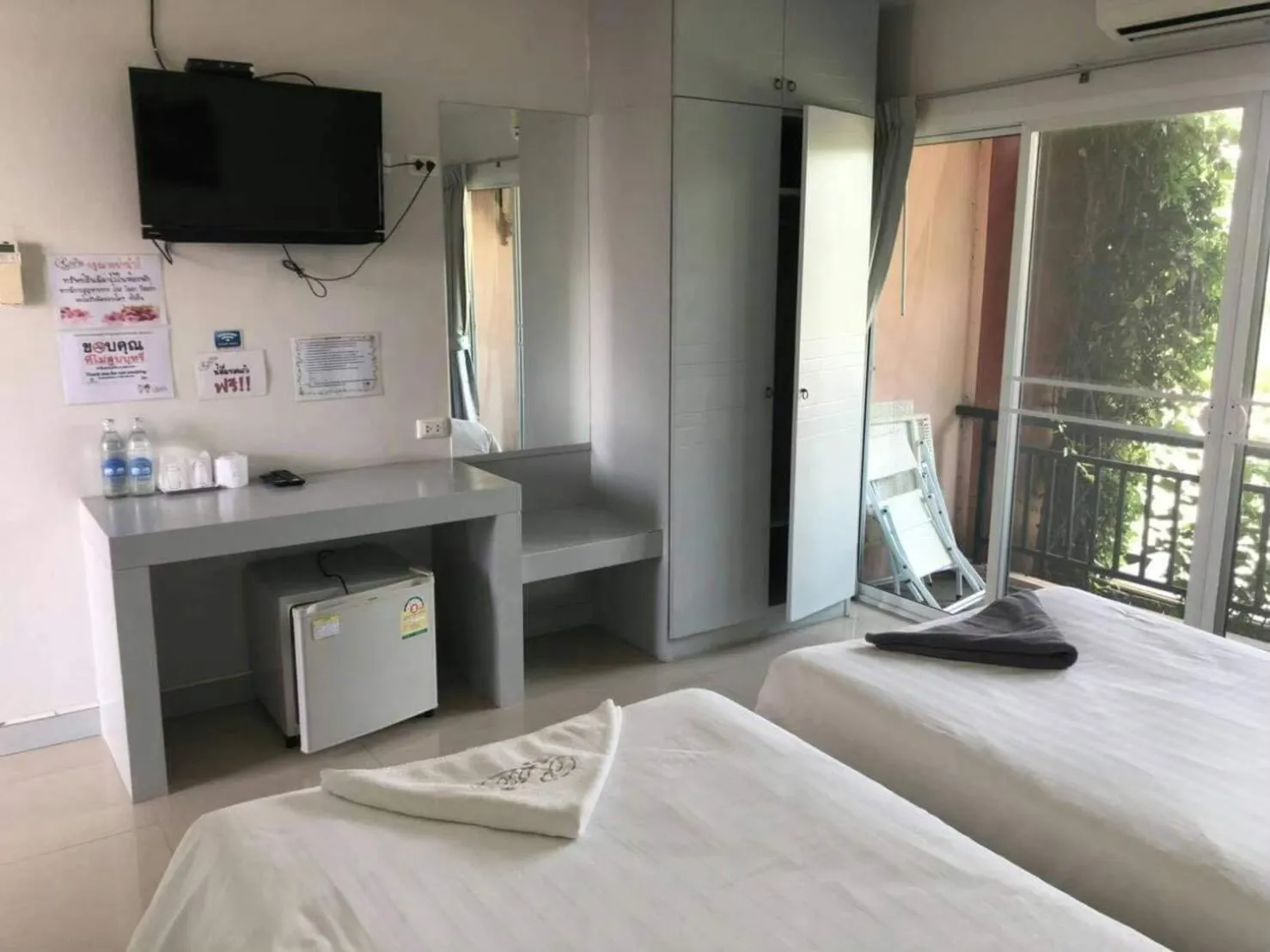 Bed in Rose Villa Hote