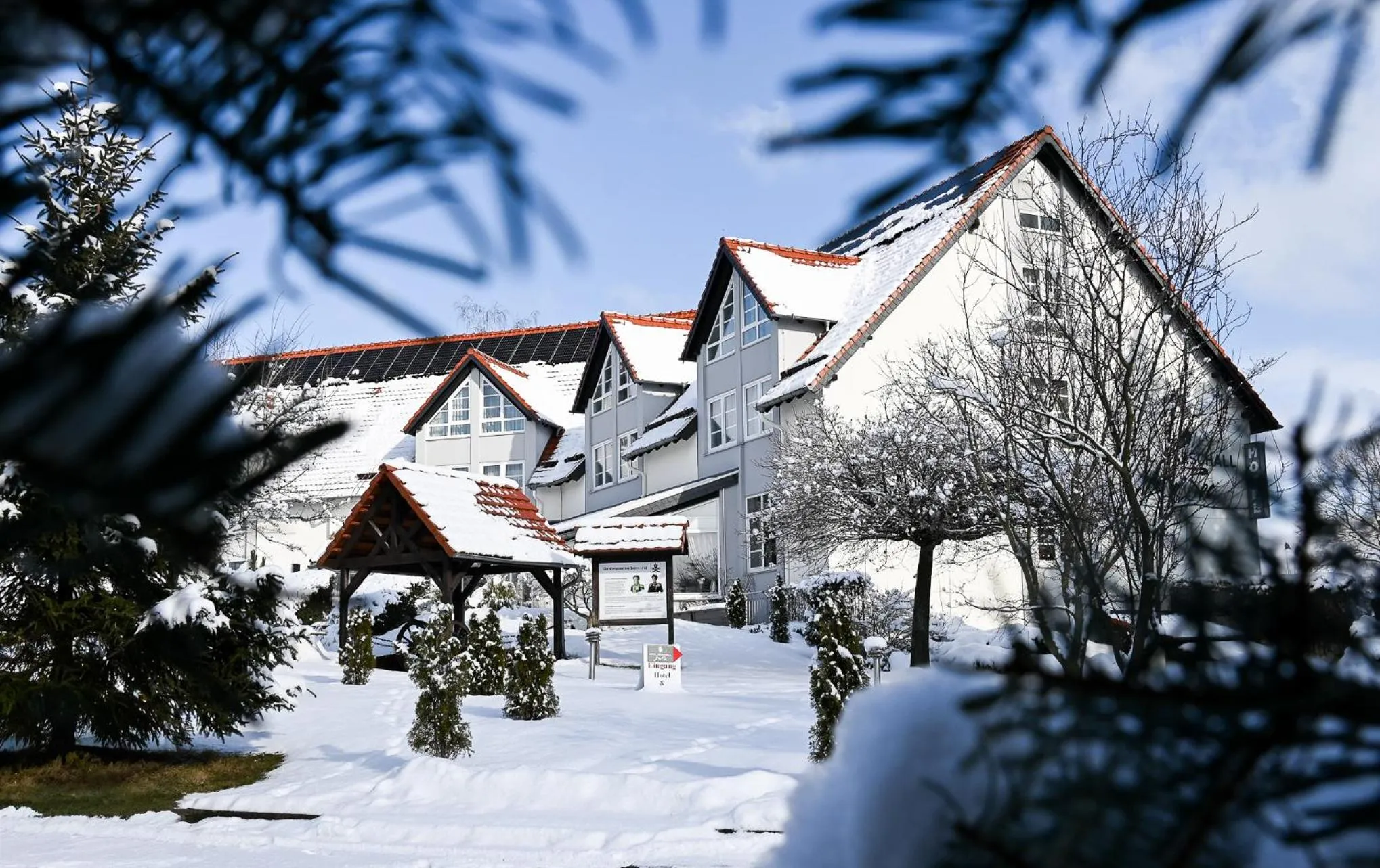 Property building in Hotel Marschall Duroc