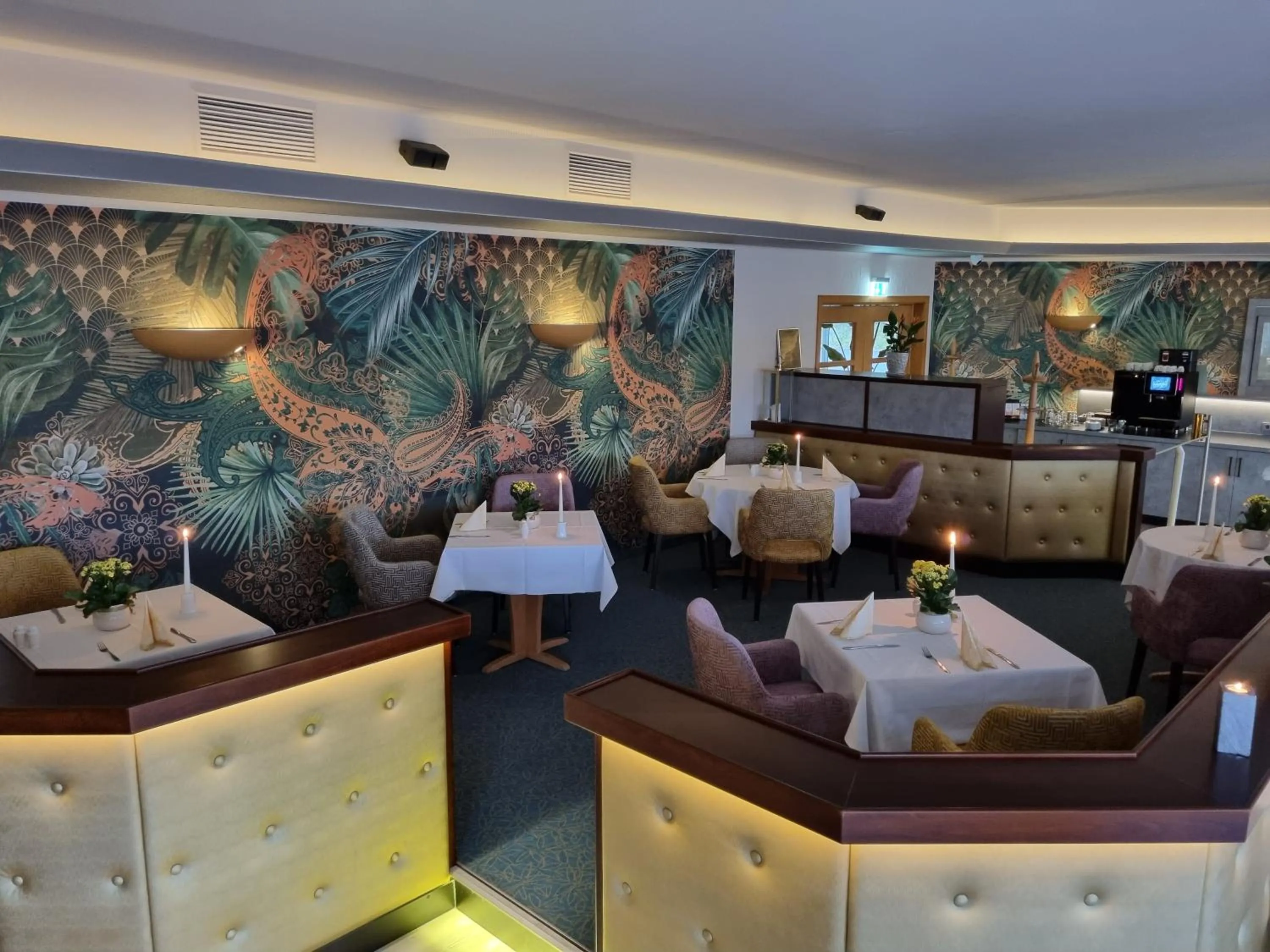 Restaurant/places to eat in Hotel Marschall Duroc