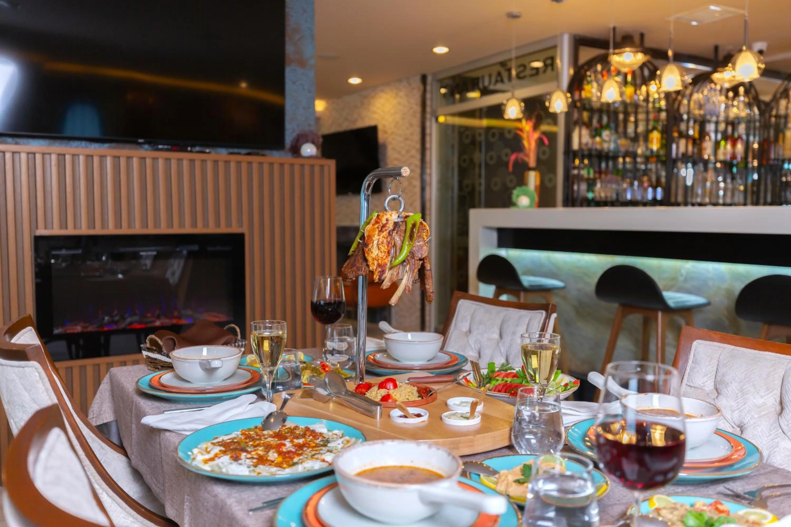 Restaurant/places to eat in GRAND ANİ HOTEL