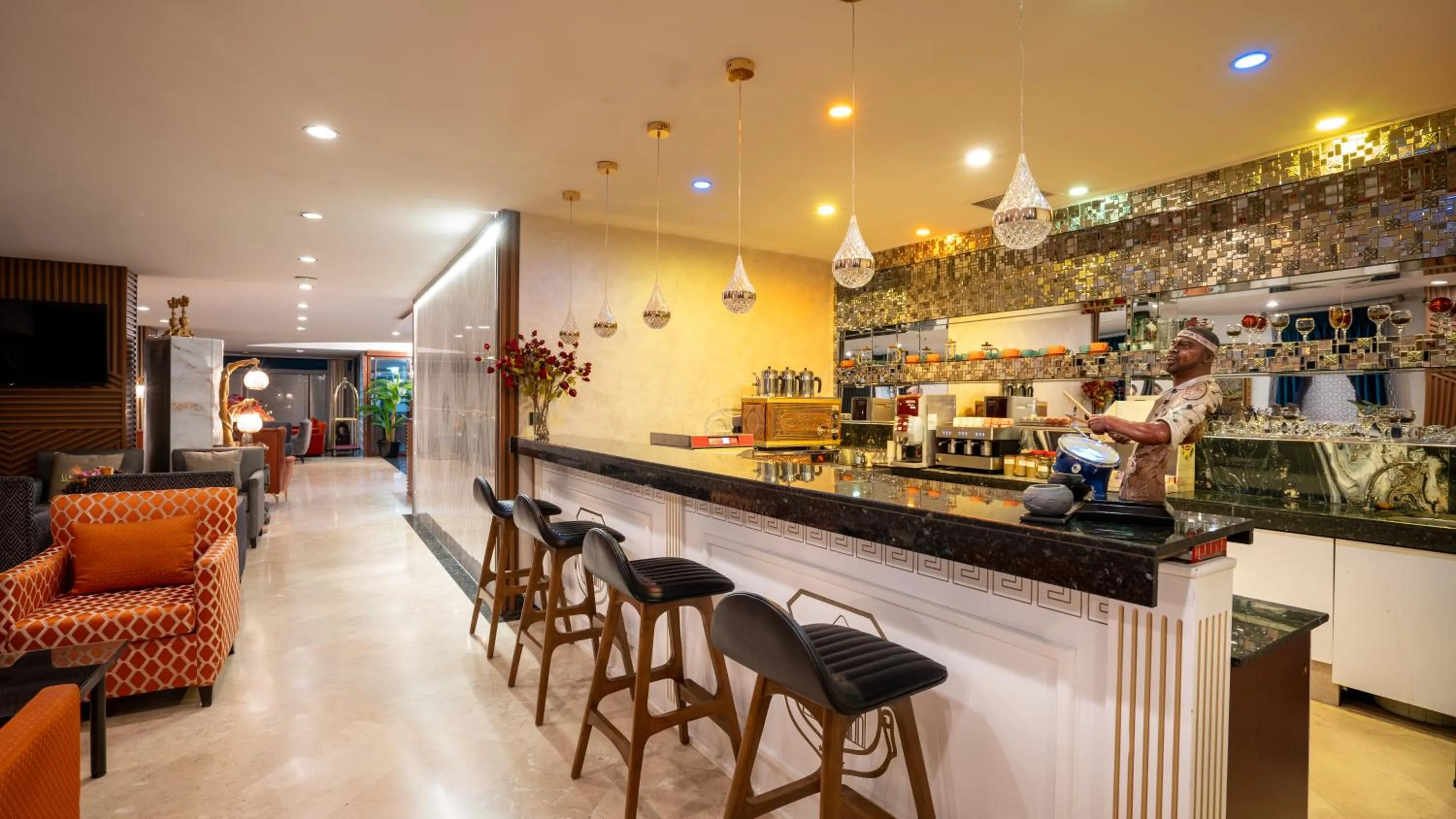 Lobby or reception in GRAND ANİ HOTEL