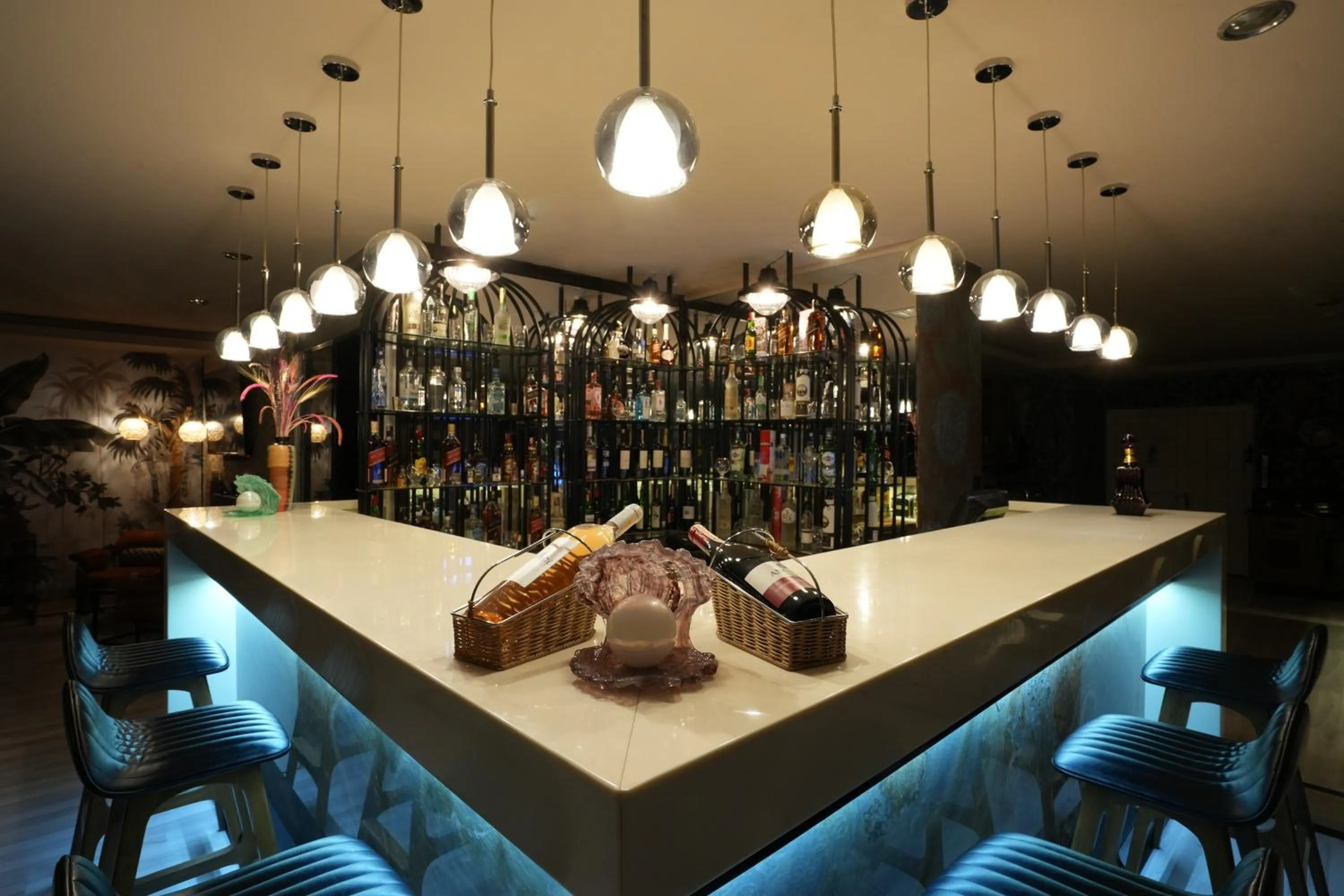 Lounge or bar in GRAND ANİ HOTEL