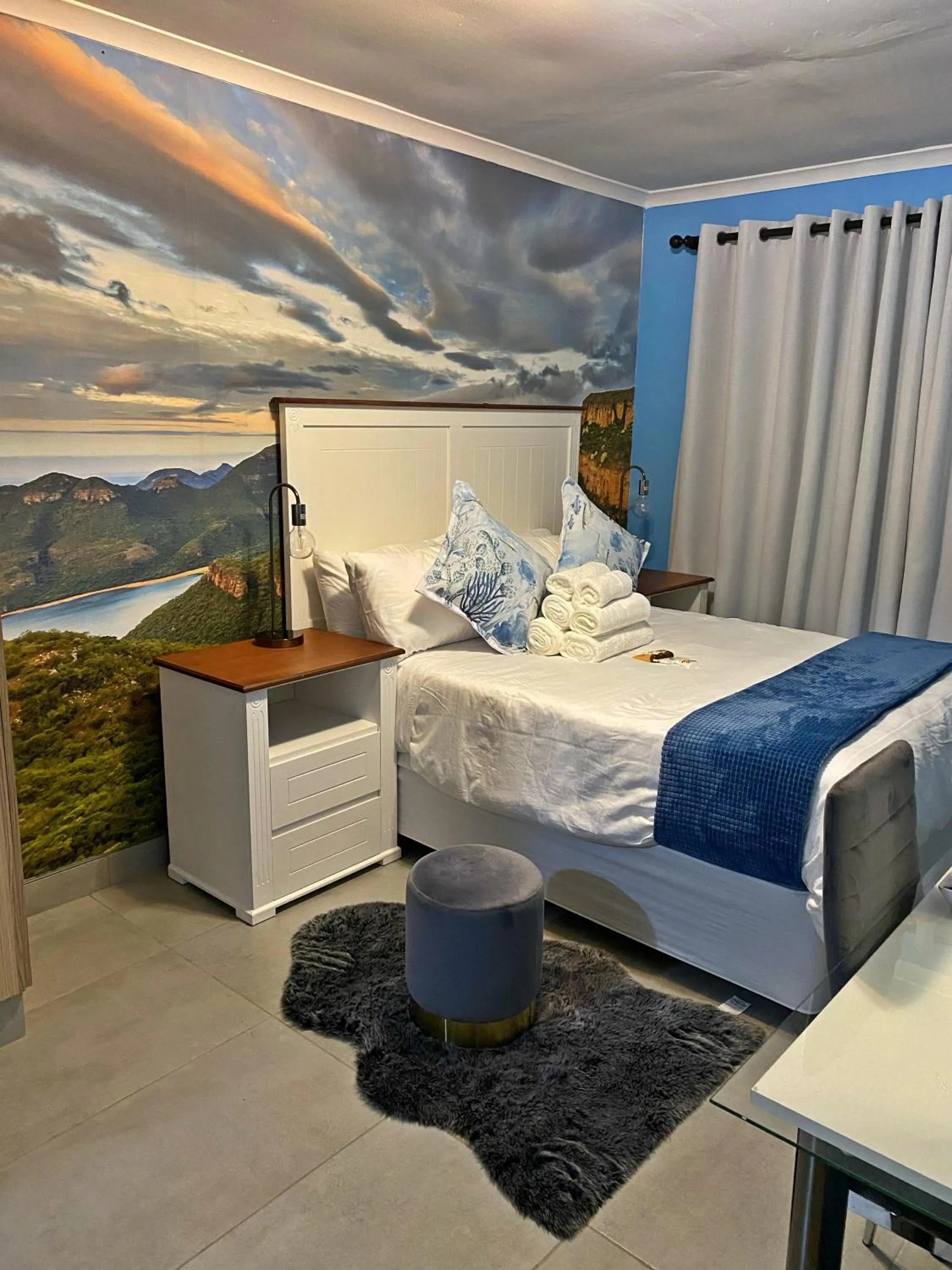 Bedroom, Bed in Seven Wonders B&B