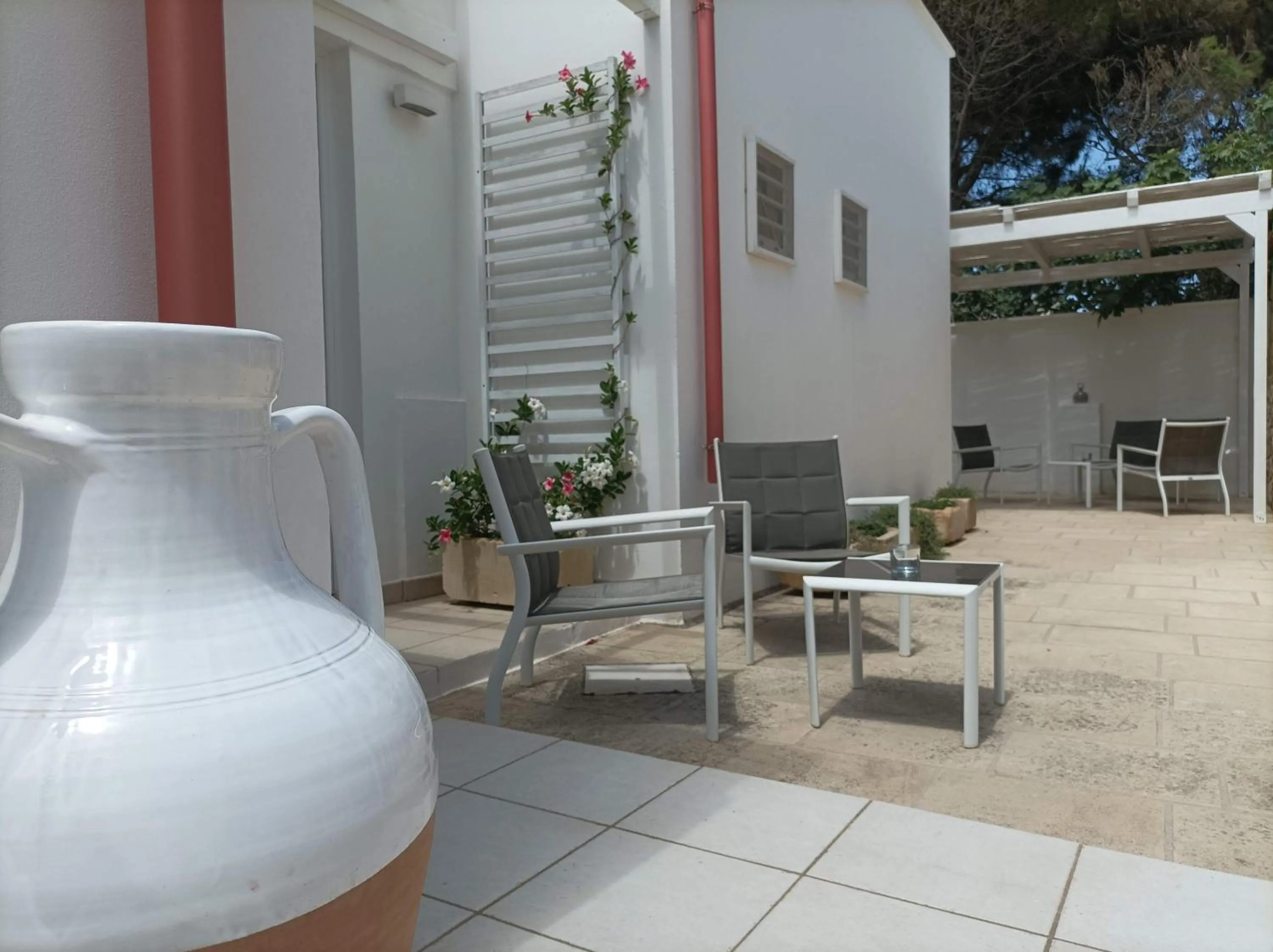 Patio in La Giara Resort