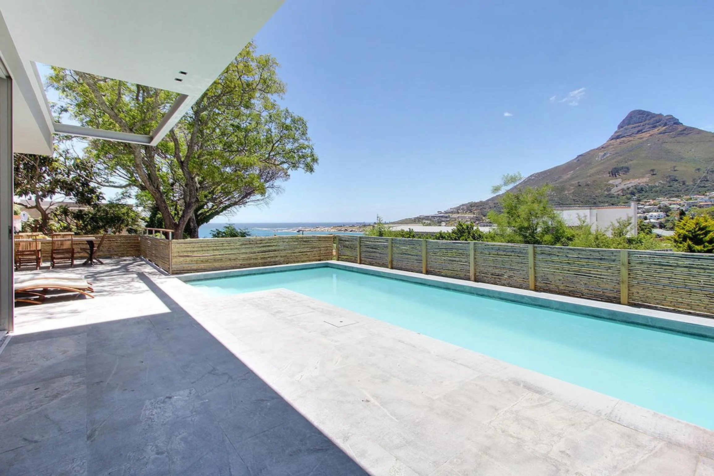 Swimming pool in Blinkwater Villa