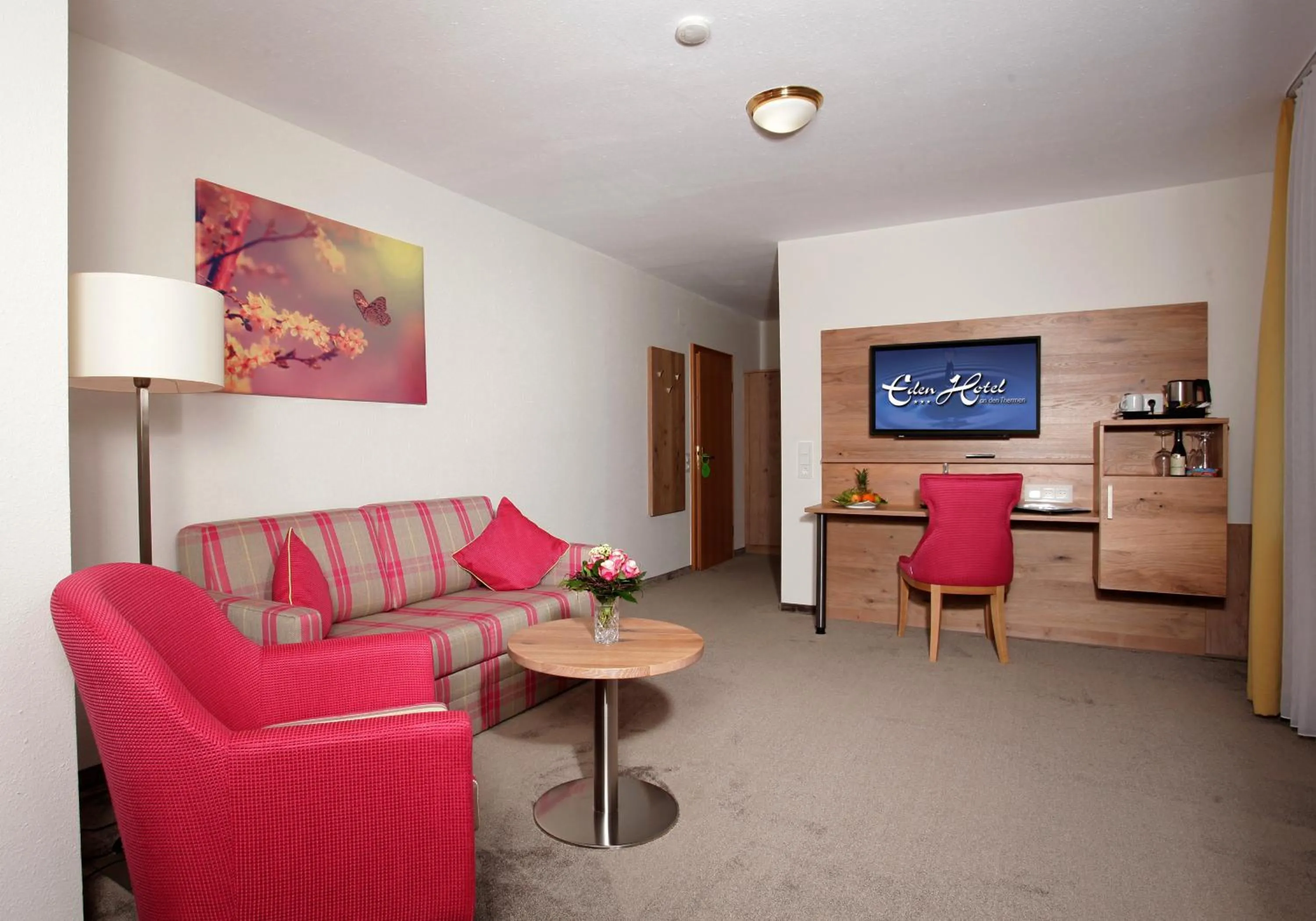 Living room in Eden Hotel