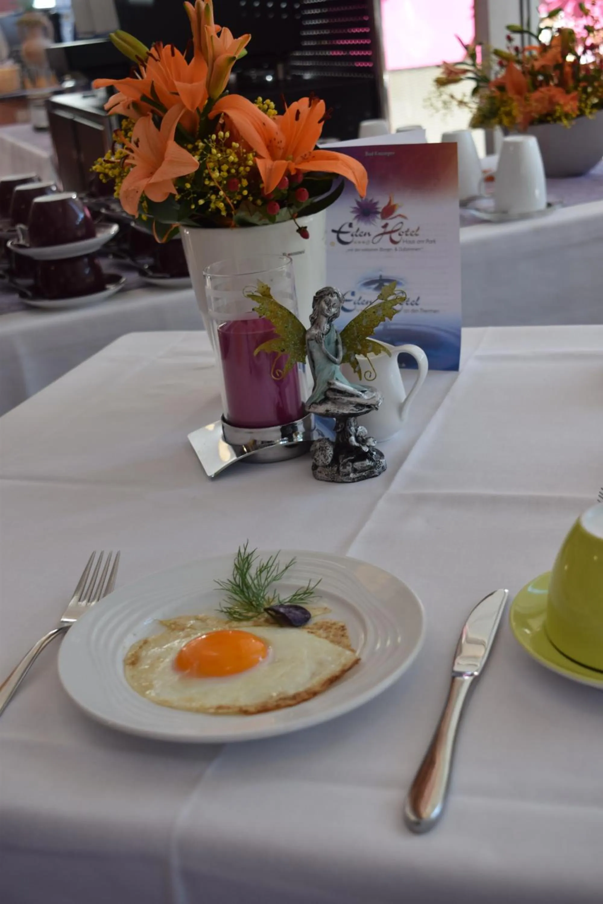 Restaurant/places to eat in Eden Hotel