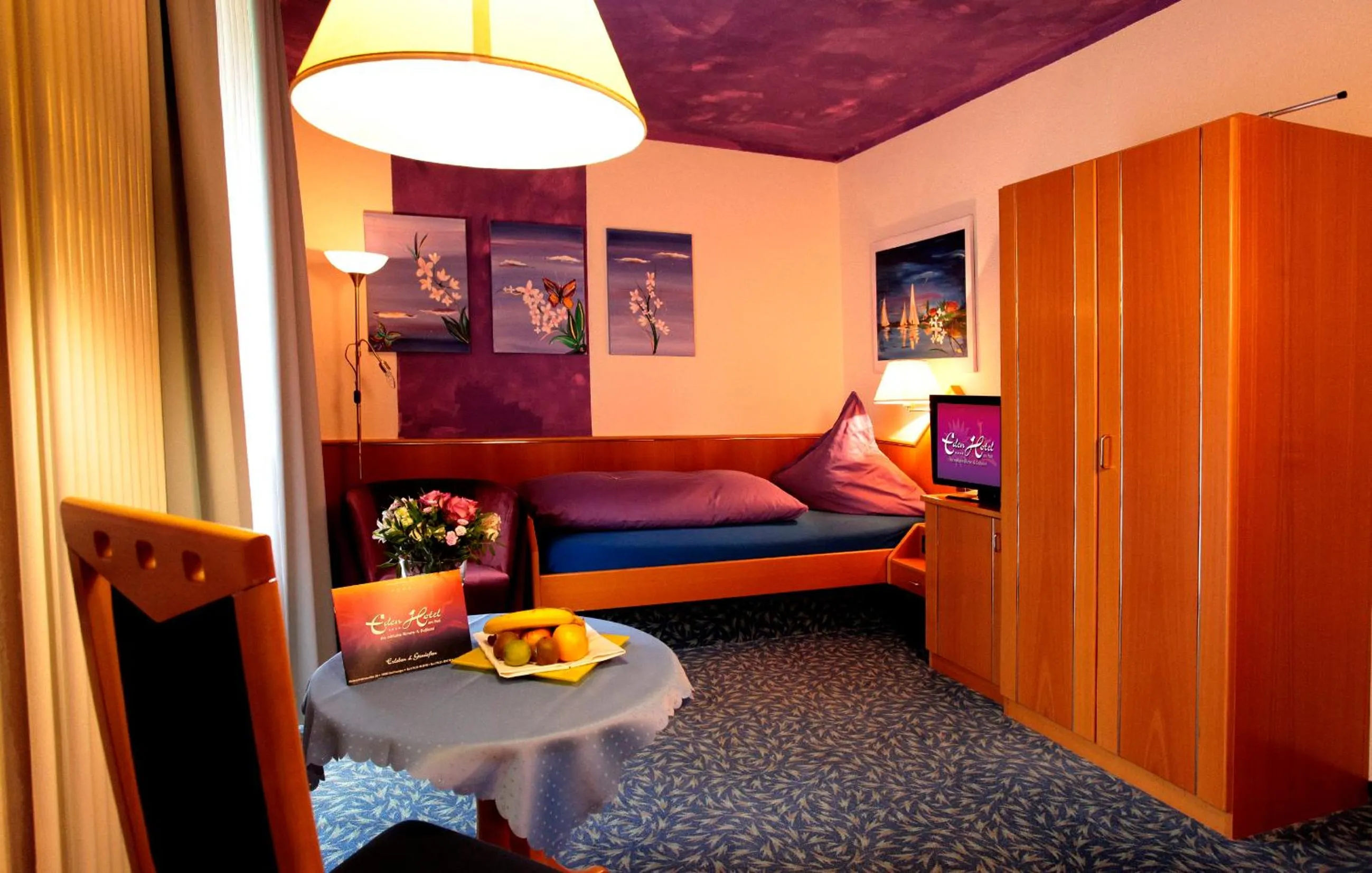 Photo of the whole room, Bed in Eden Hotel