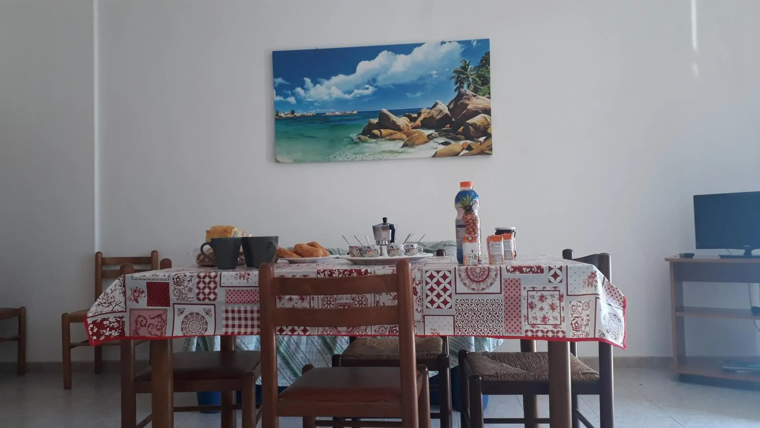 Charming Holiday Home Near The Beach With A Terrace Parking Available, Pets Charming Holiday Home Near The Beach With A Terrace Parking Available, Pets