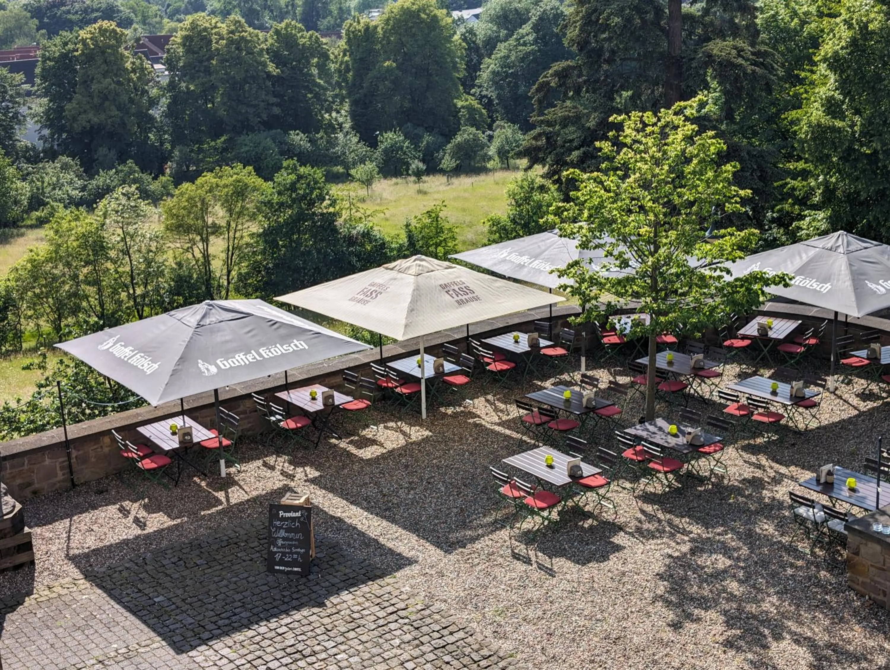 Restaurant/places to eat in Kardinal Schulte Haus