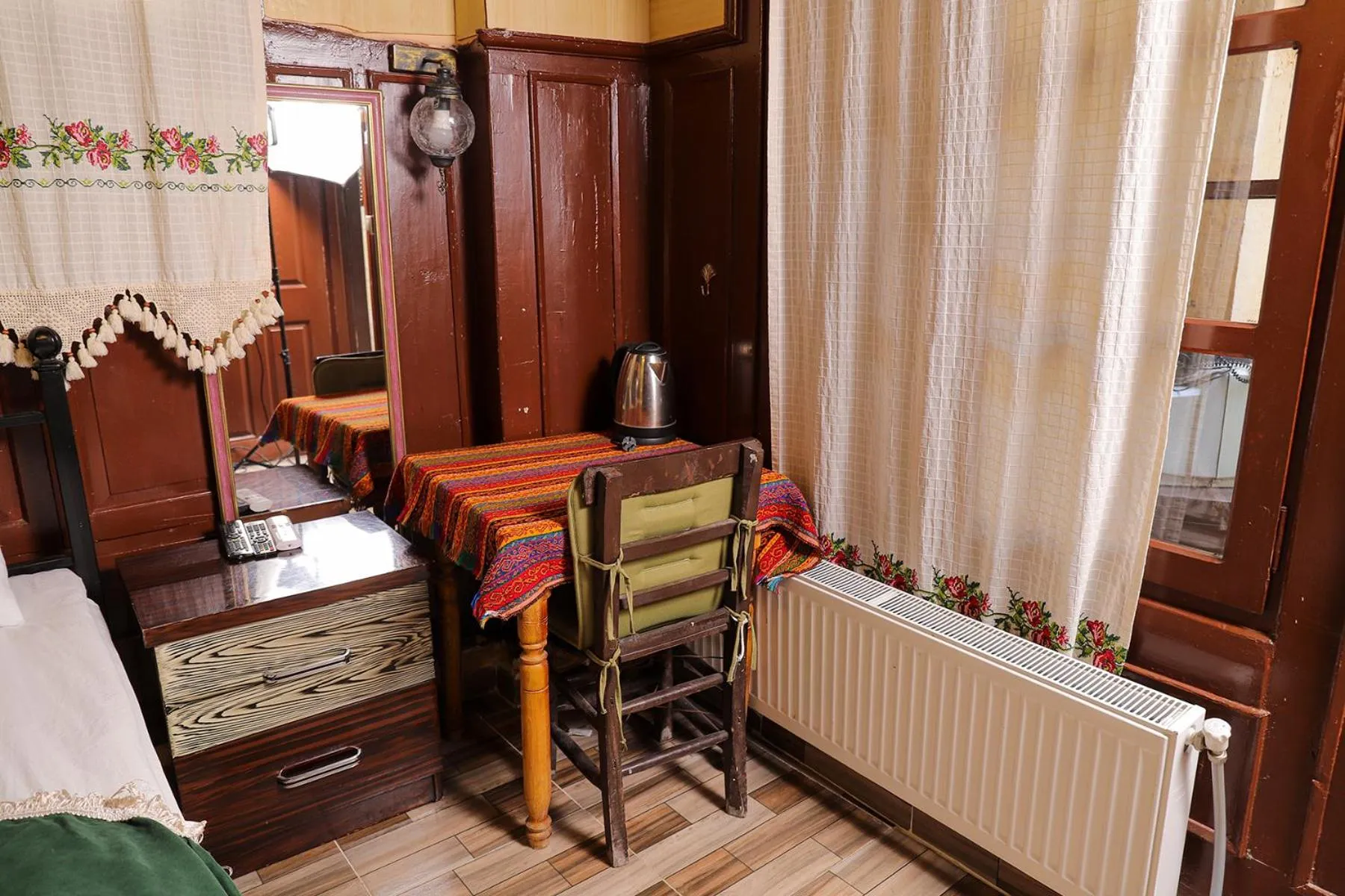 Bedroom in Şirvani Konağı