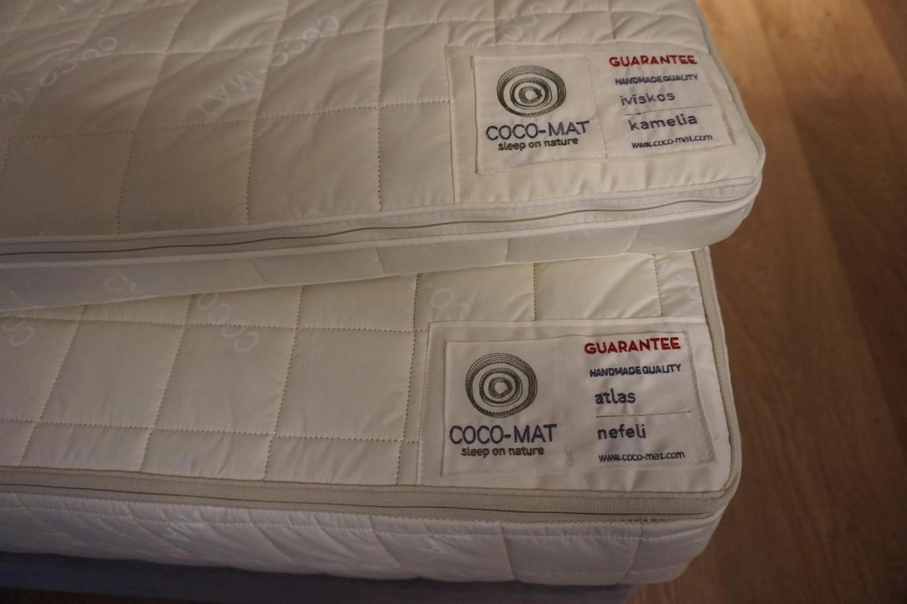 Logo/Certificate/Sign, Bed in δ193