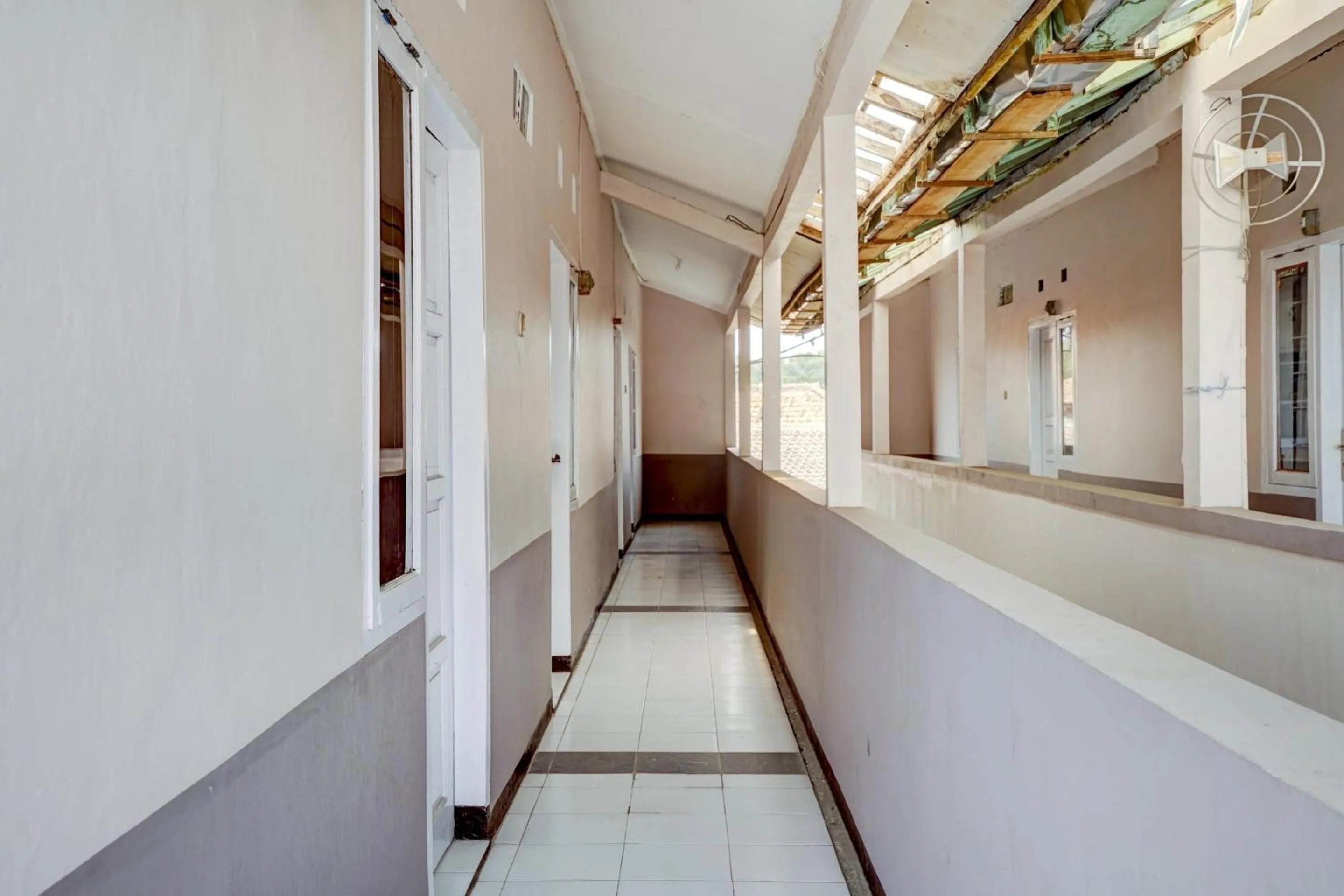 Lobby or reception in Hotel O Pondok Sabaraya Cileunyi Syariah