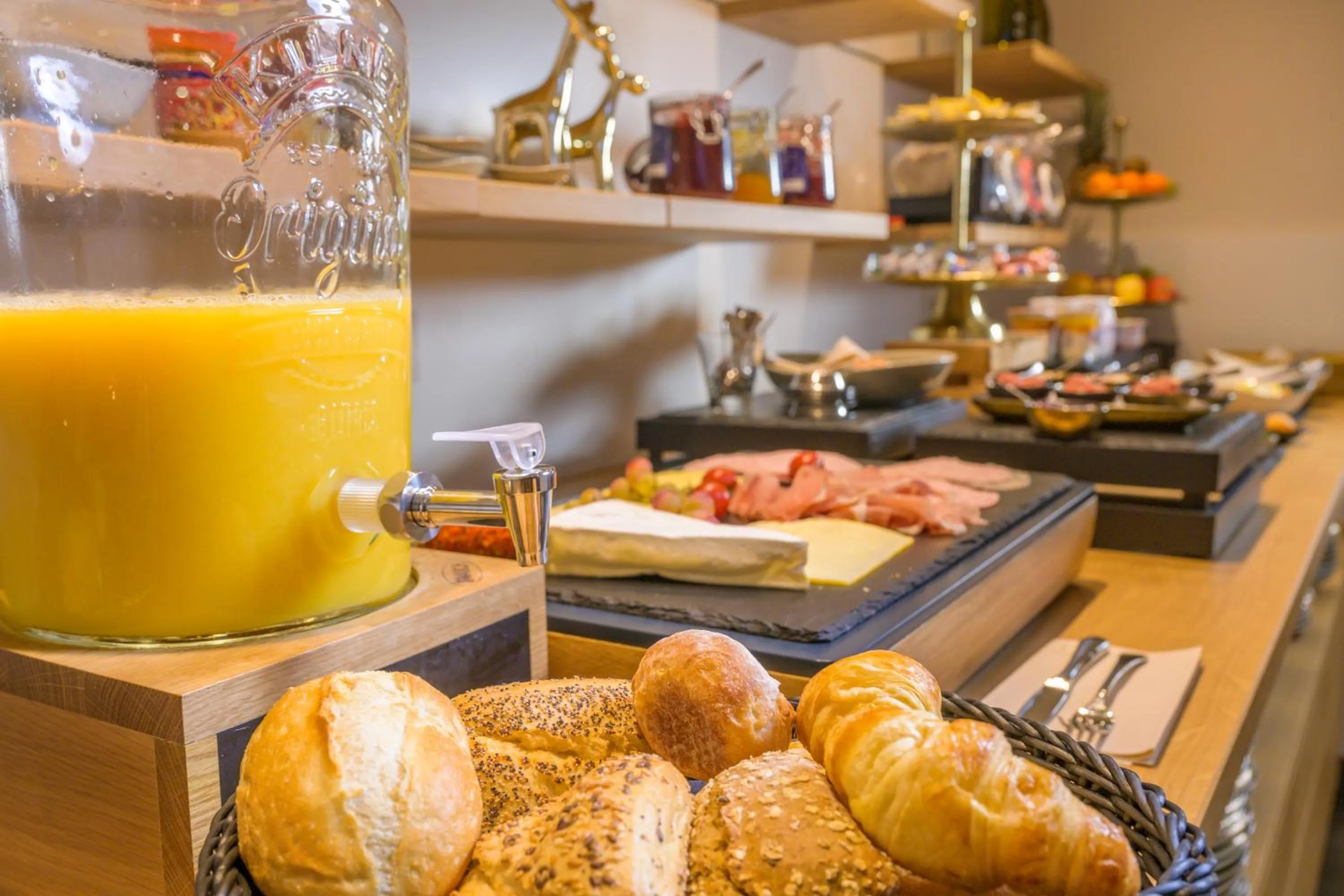 Buffet breakfast in Landhotel Jagdschlösschen