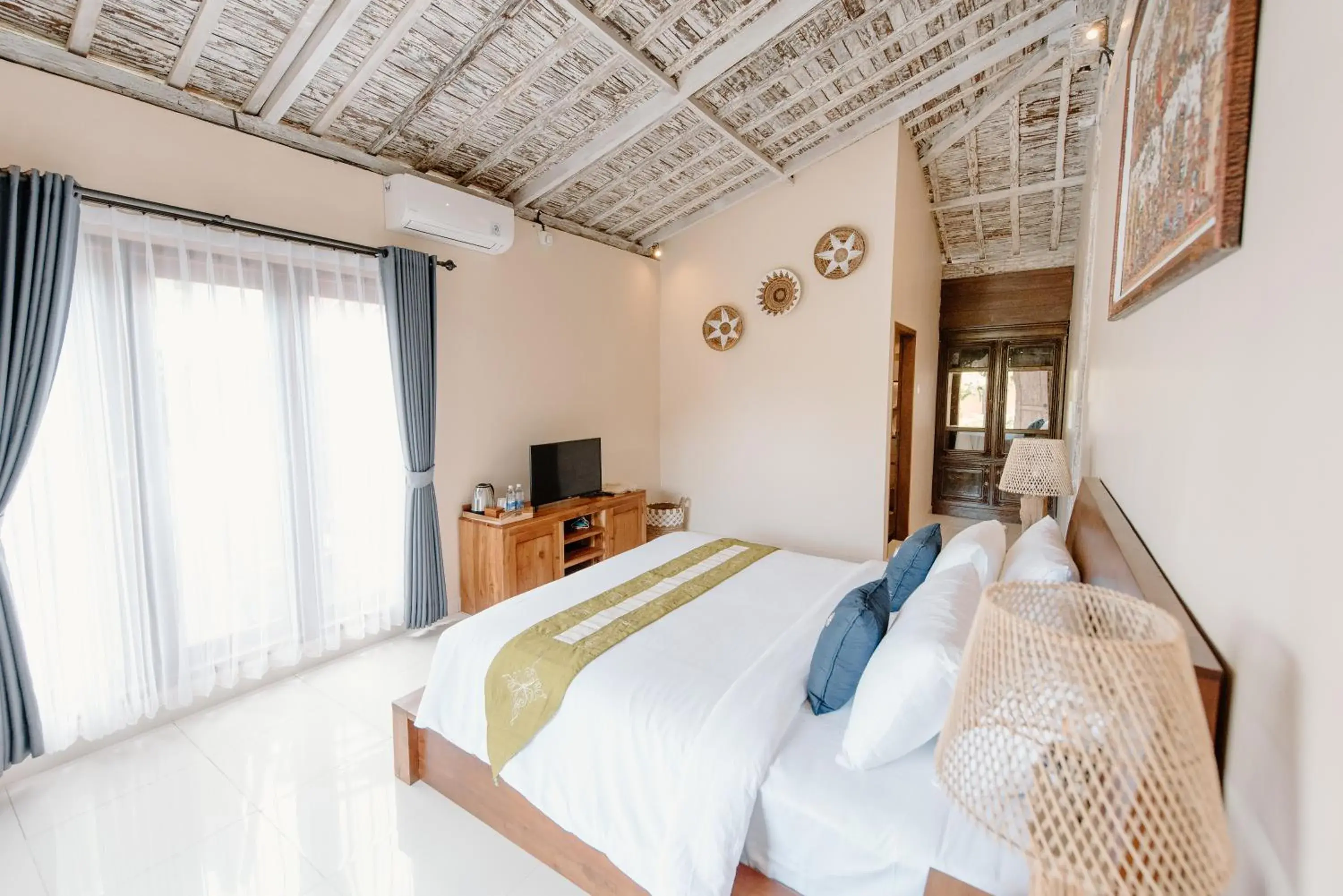 Deluxe King Room in Moson Bali Villa Legian Deluxe King Room in Moson Bali Villa Legian