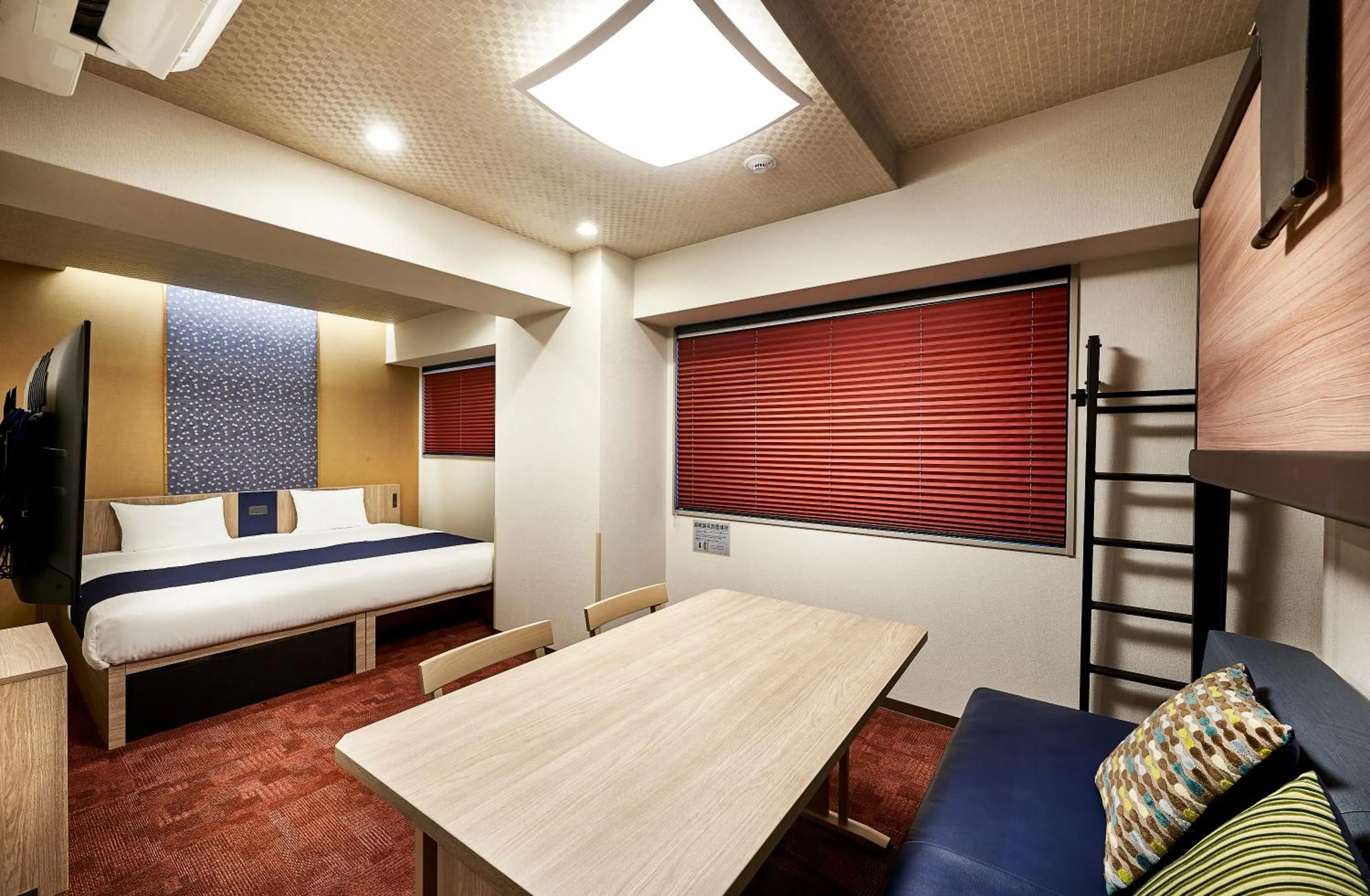 Bed in MONday Apart Premium KYOTO Station