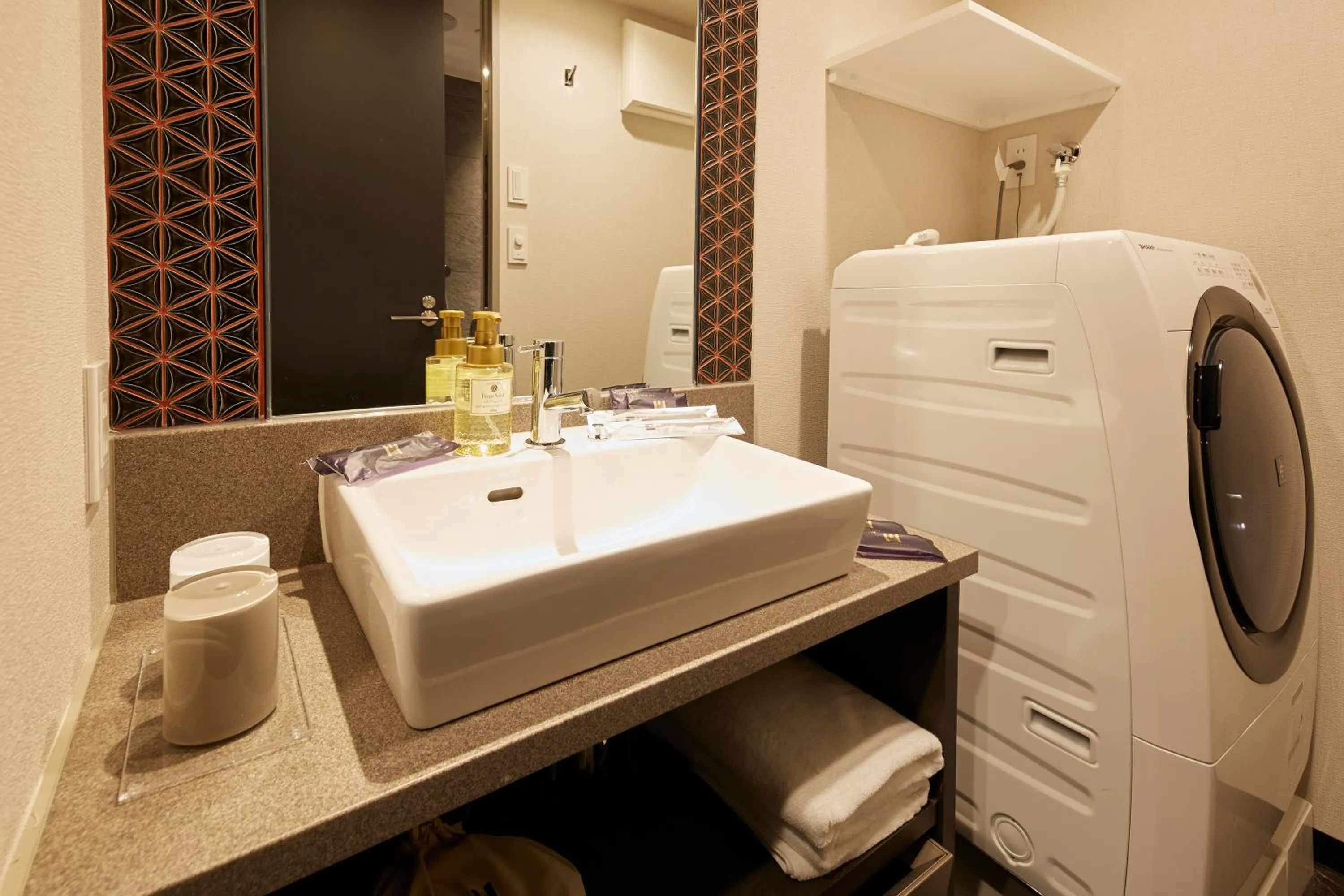 MONday Apart Premium KYOTO Station