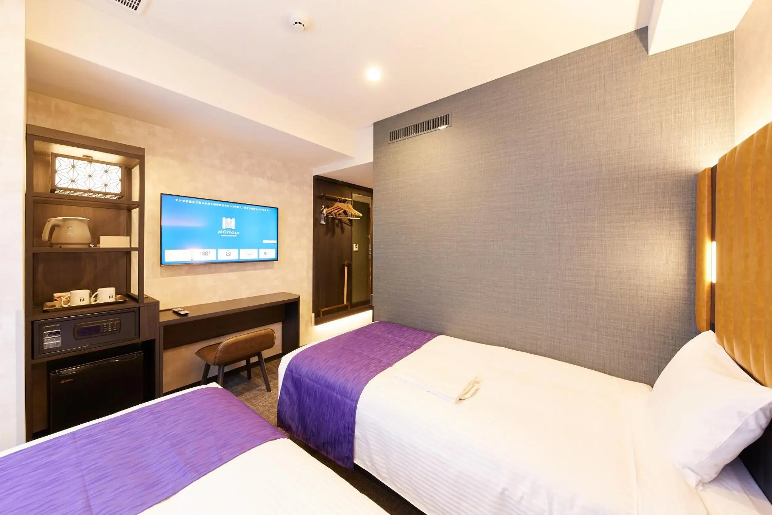 Bed in hotel MONday KYOTO MARUTAMACHI Bed in hotel MONday KYOTO MARUTAMACHI