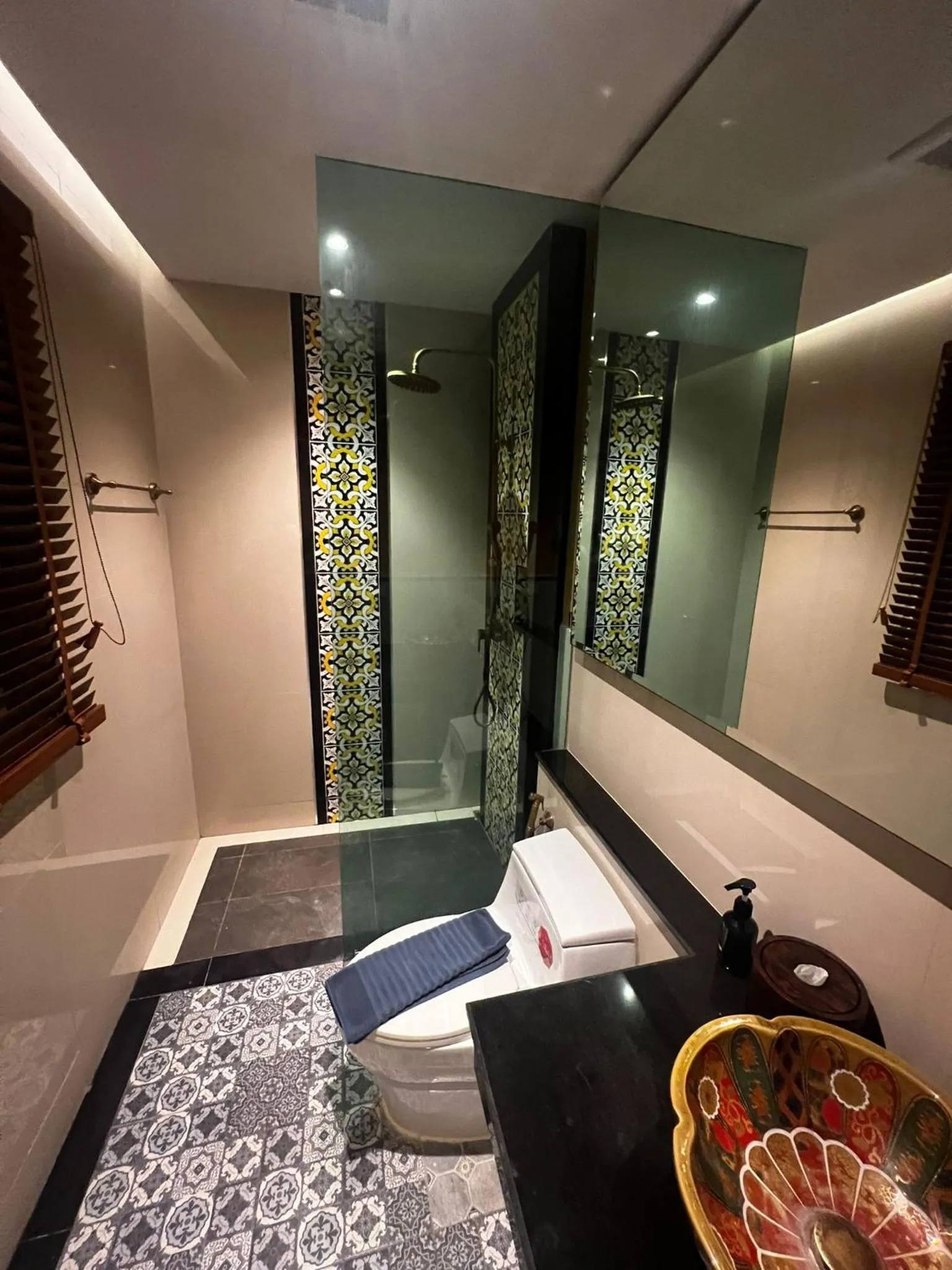 Bathroom in Le Maroc Hotel Patong