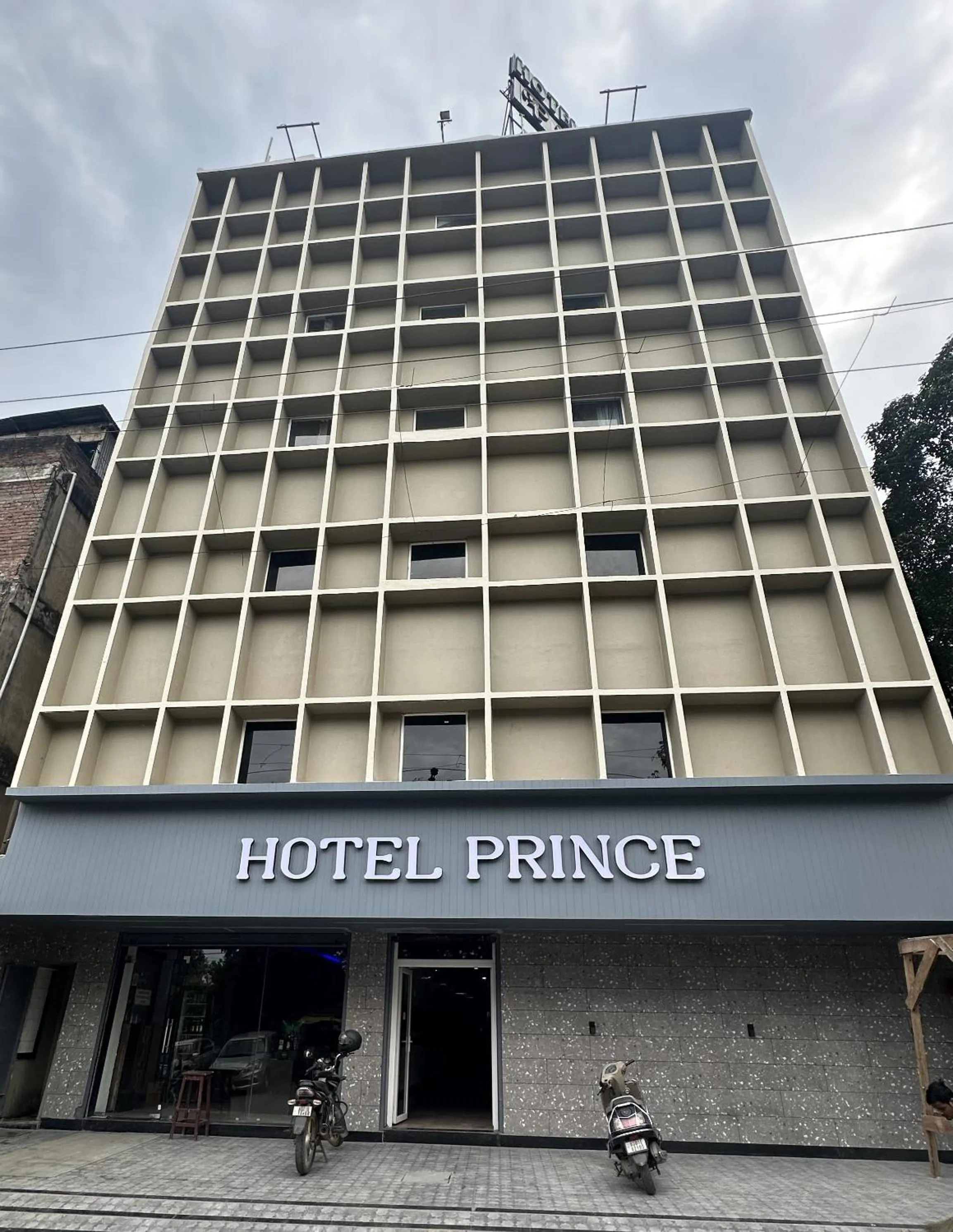 Facade/entrance in Hotel Prince
