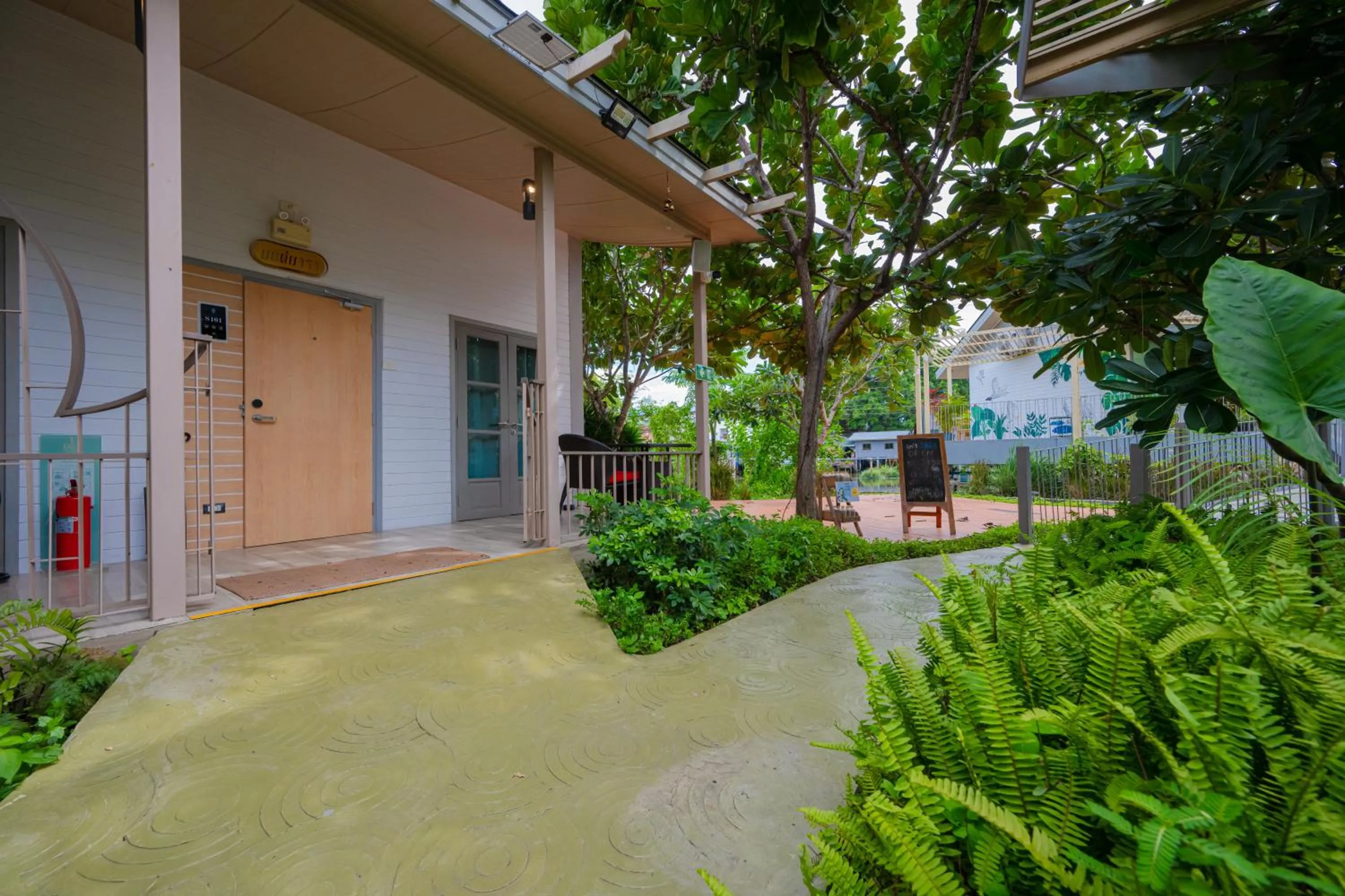 Property building in W1Bangkoknoi Hotel