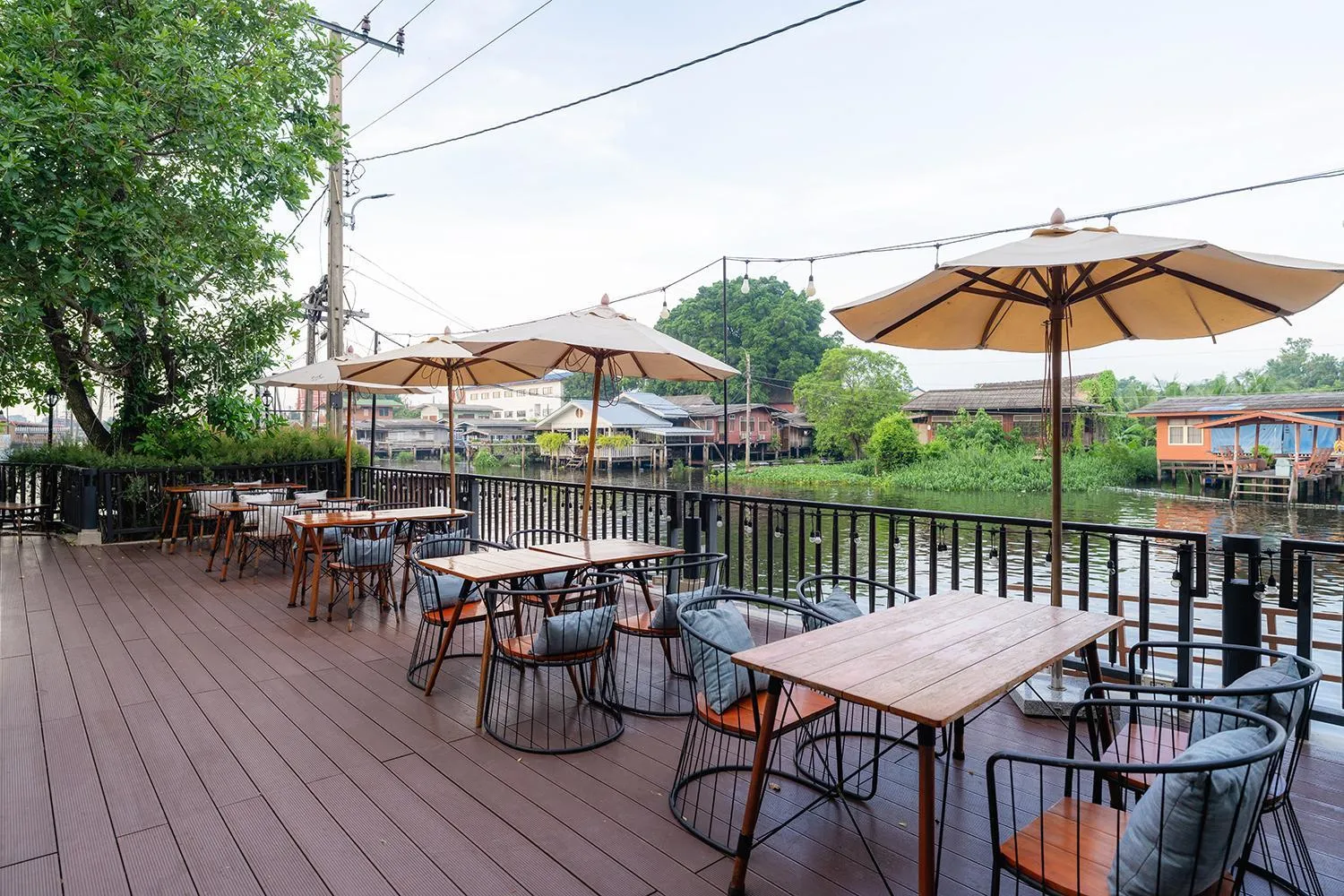 Restaurant/places to eat in W1Bangkoknoi Hotel