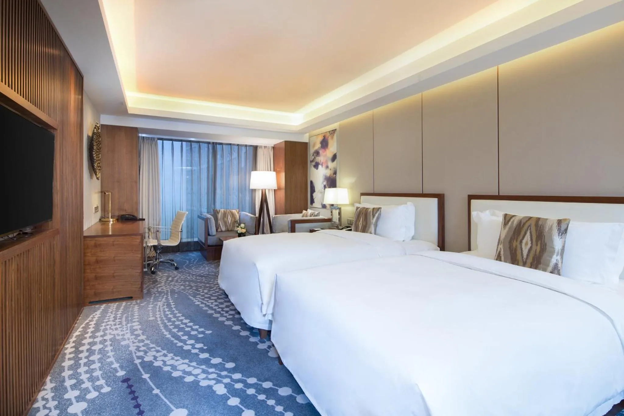 Photo of the whole room, Bed in Intercontinental Jinan City Center by IHG