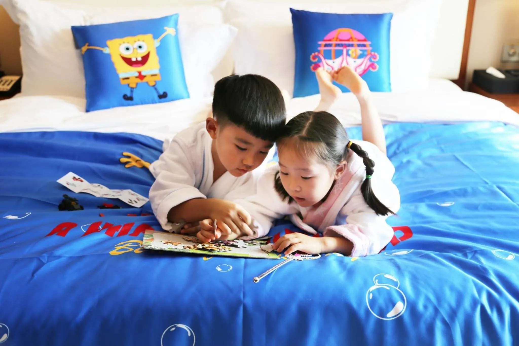 Photo of the whole room, Bed in Intercontinental Jinan City Center by IHG