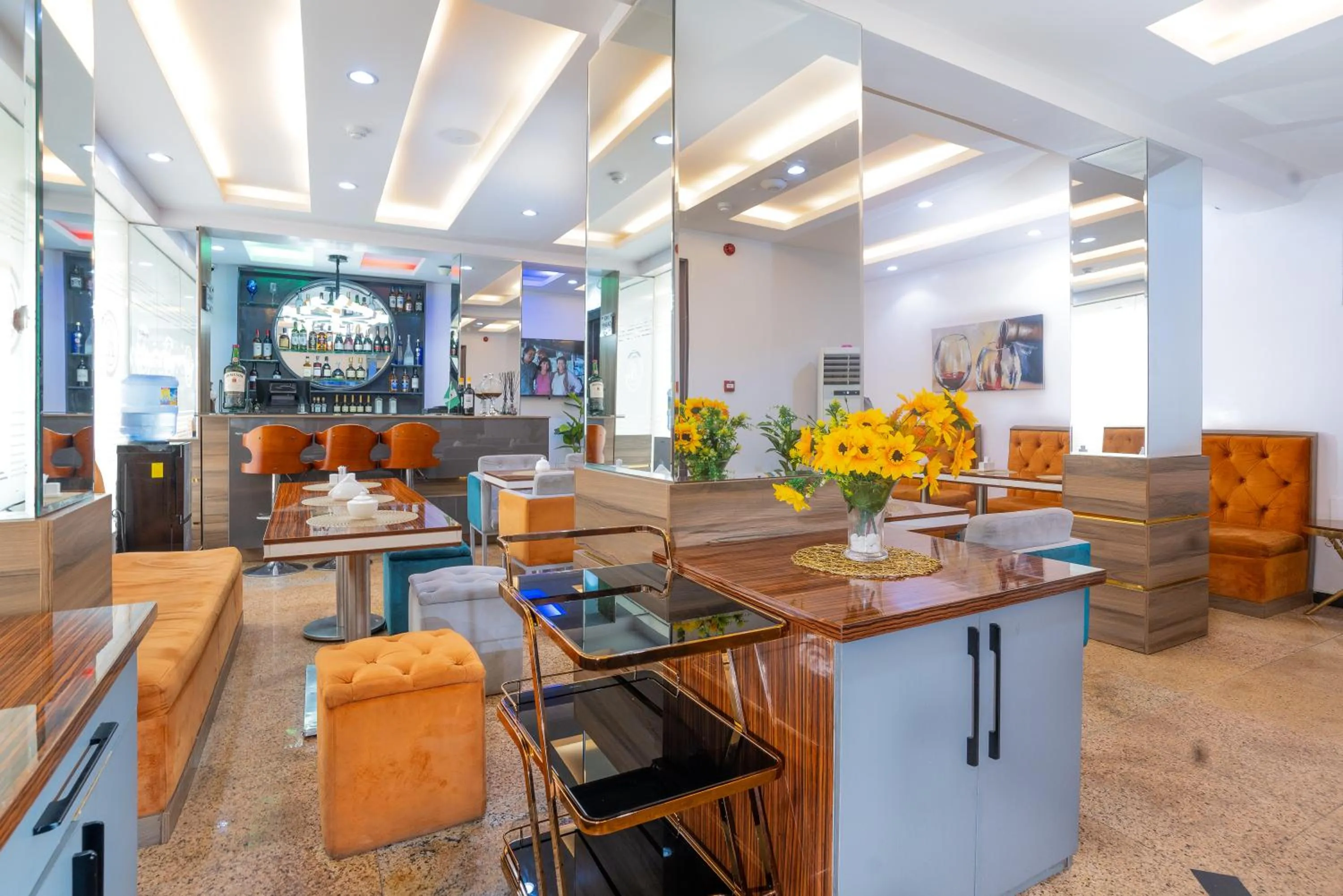 Restaurant/places to eat in God's Touch Apartments Signature