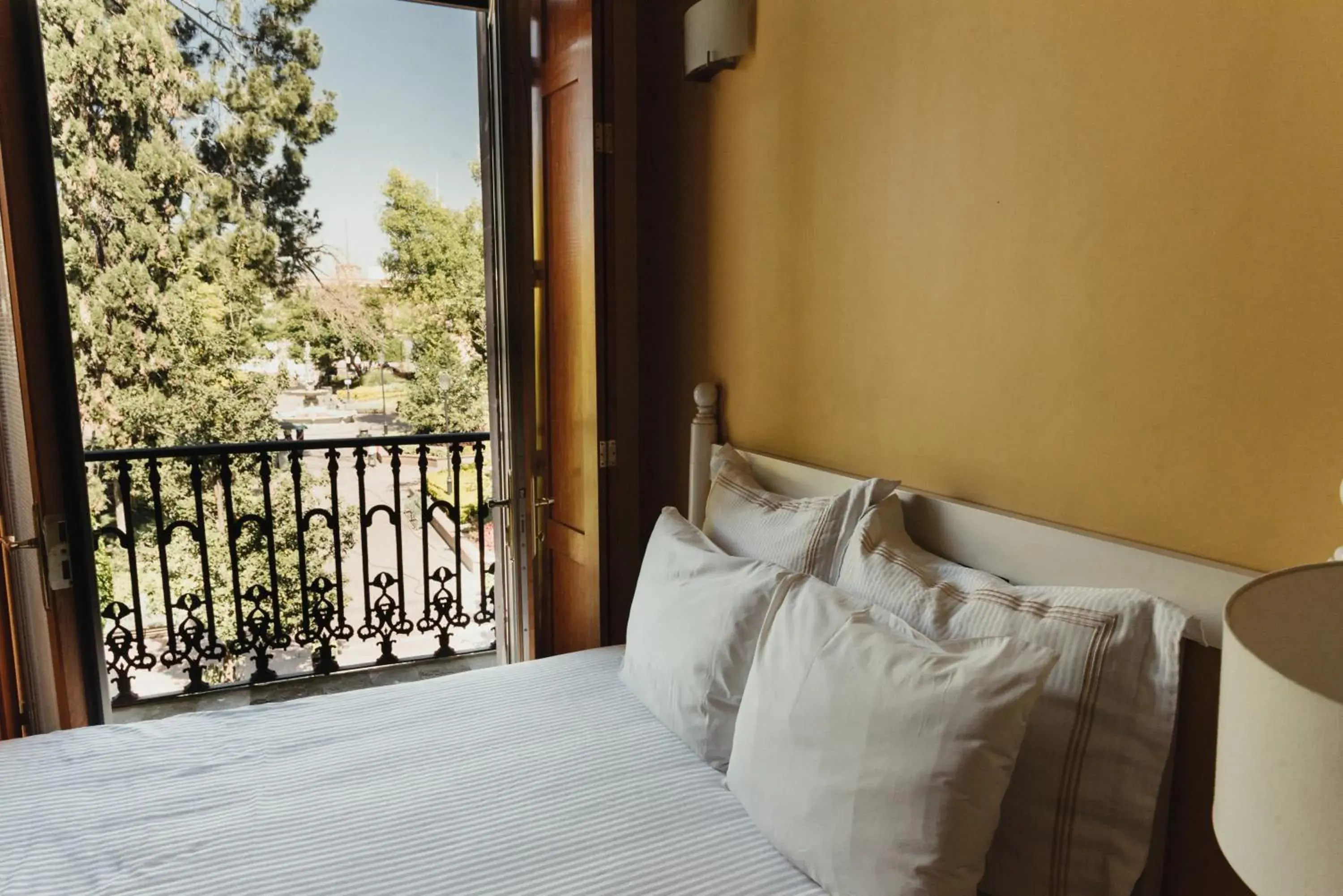 Superior Twin Room with City View in Gran Hotel de Querétaro Superior Twin Room with City View in Gran Hotel de Querétaro