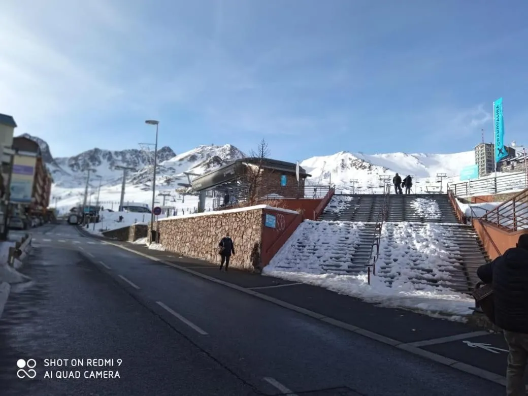 Mountain view in Sapporo, a pie de pistas Pas de la Casa