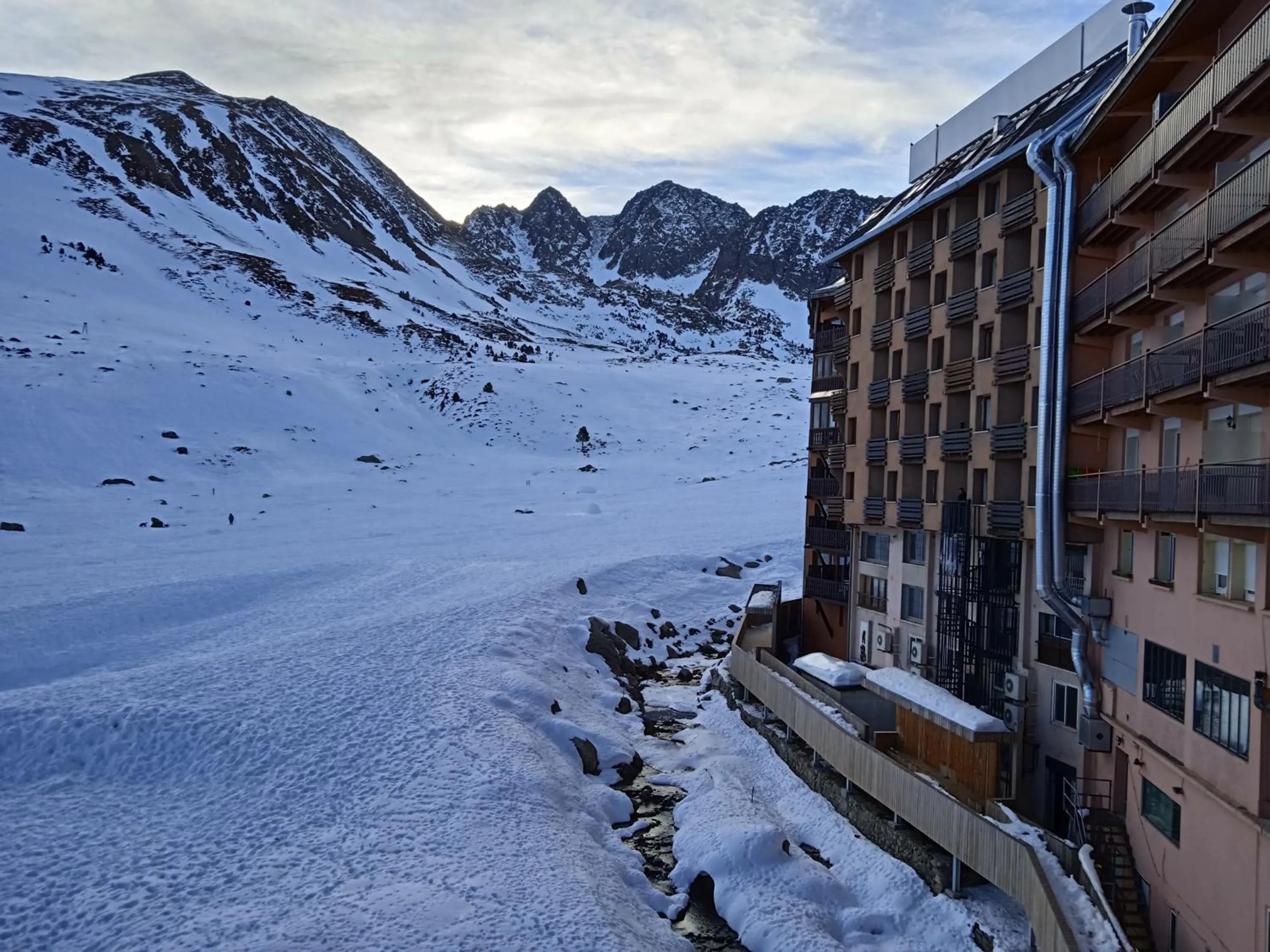 Sapporo, a pie de pistas Pas de la Casa