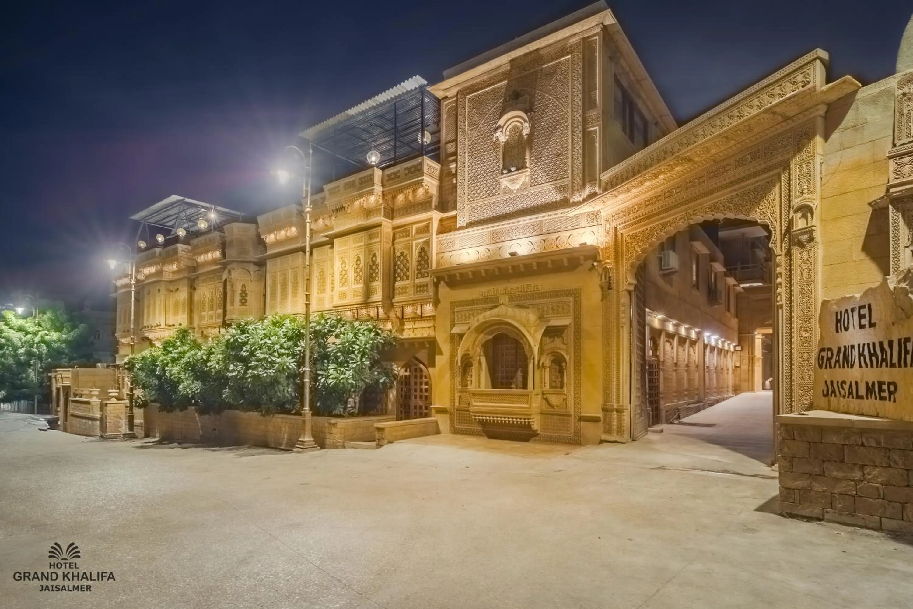 Property building in Hotel Grand Khalifa